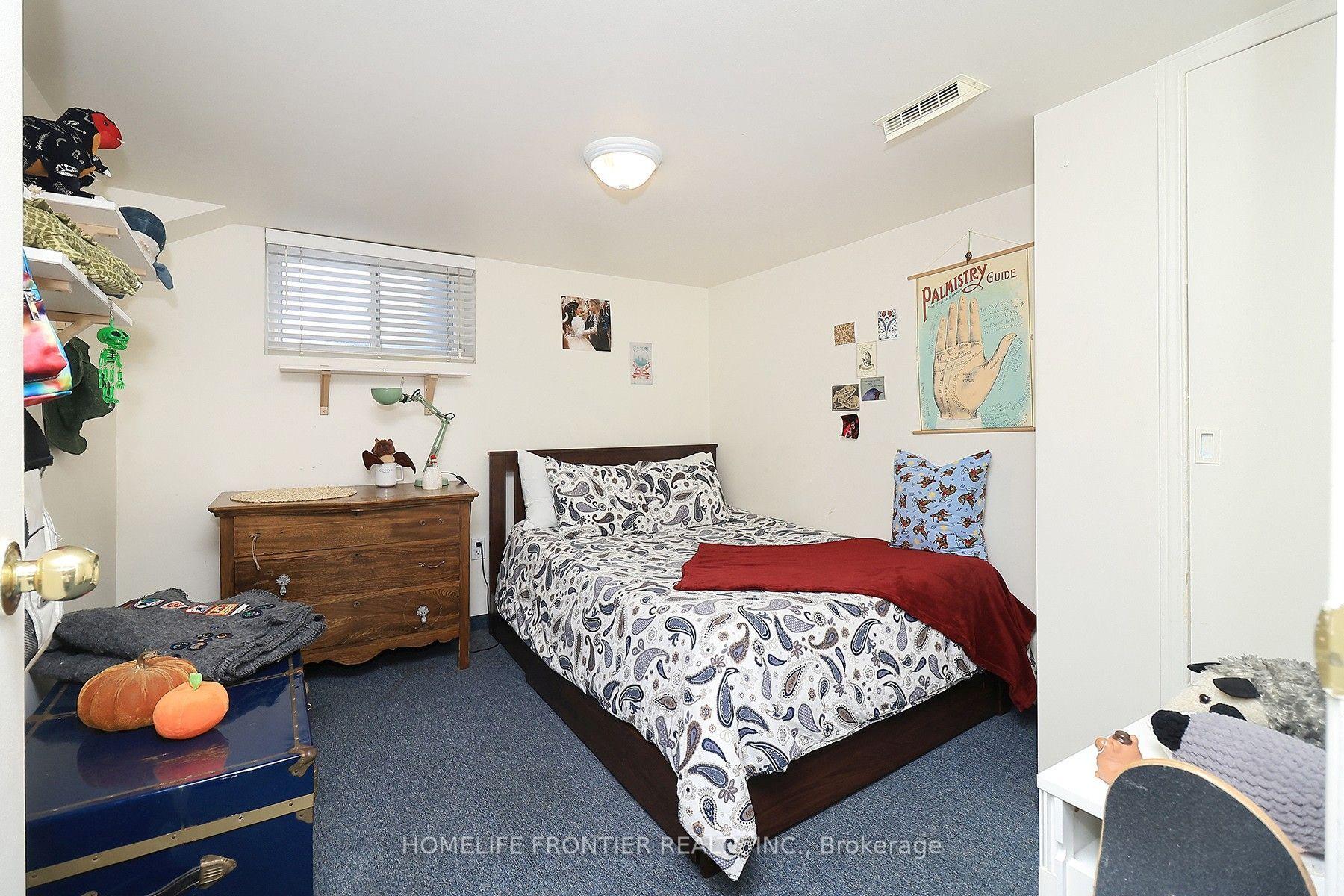 Photo 17 of 36 Silvercrest Avenue, Etobicoke, Alderwood — HOMEH