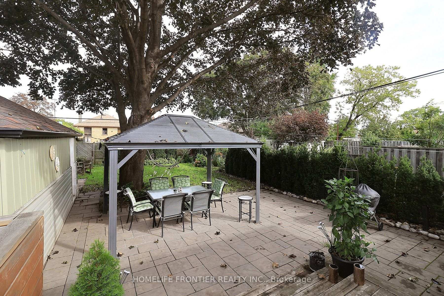 Photo 23 of 36 Silvercrest Avenue, Etobicoke, Alderwood — HOMEH