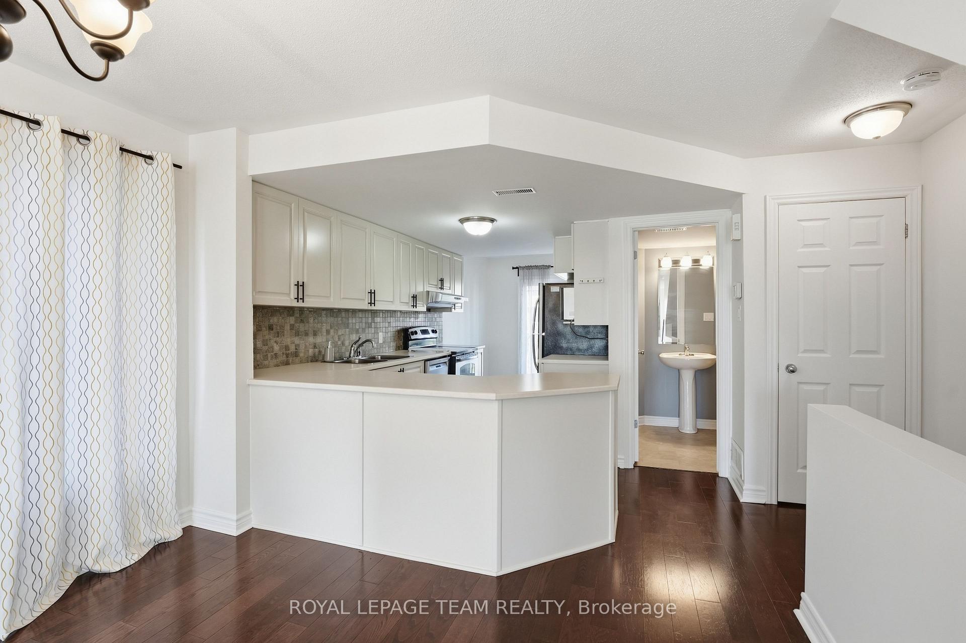 Photo 7 of 128 Paseo Private, Ottawa, Centrepointe — HOMEH