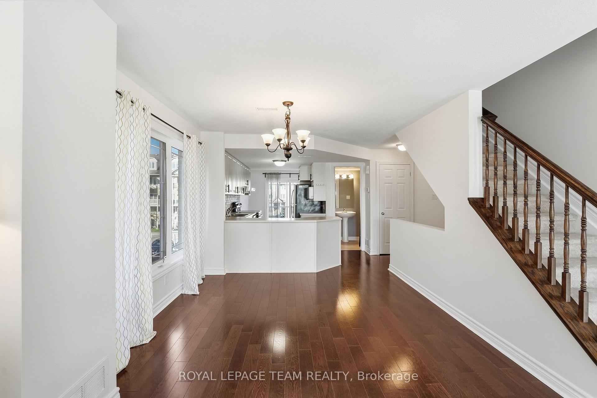 Photo 13 of 128 Paseo Private, Ottawa, Centrepointe — HOMEH