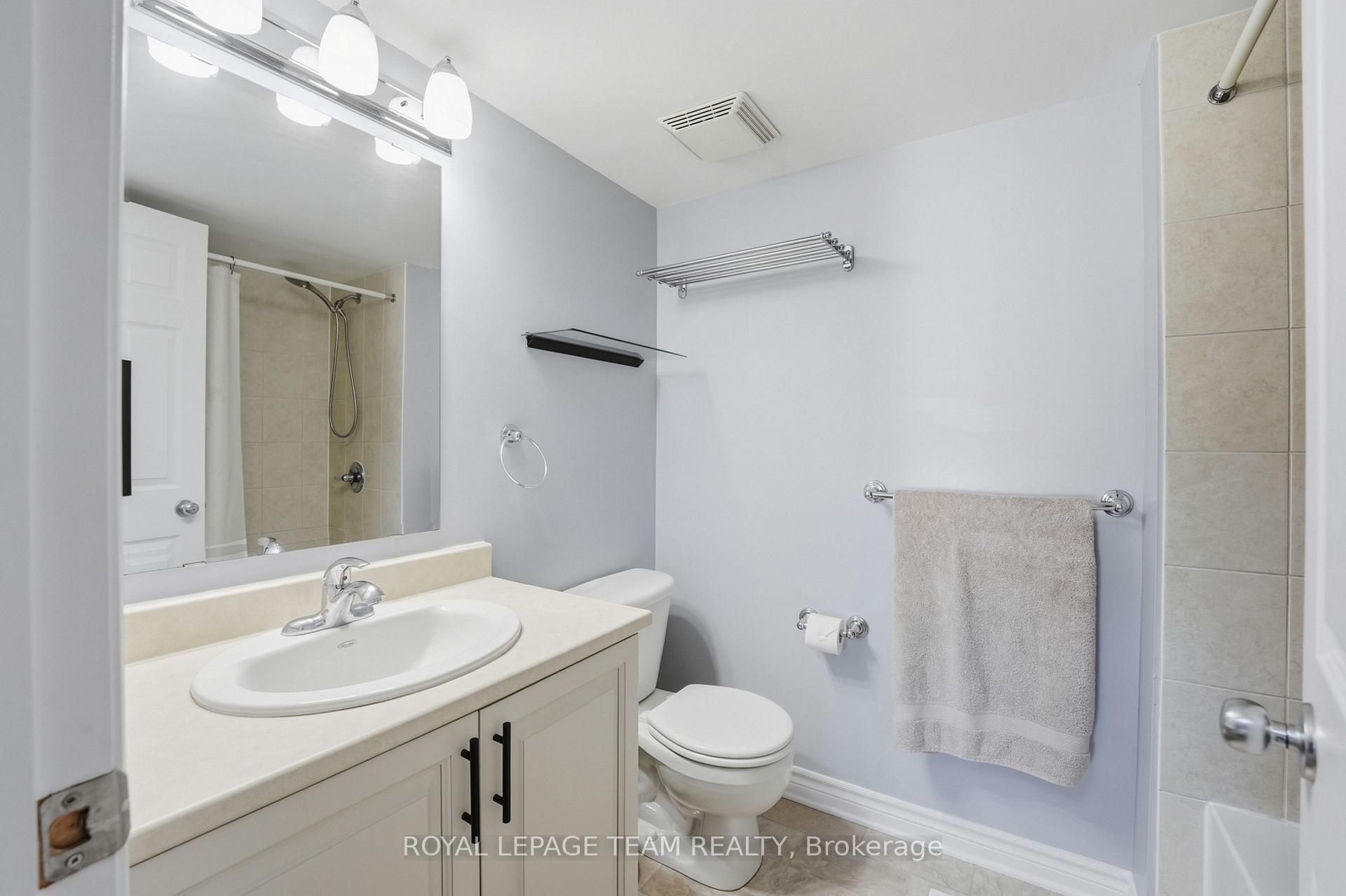 Photo 21 of 128 Paseo Private, Ottawa, Centrepointe — HOMEH