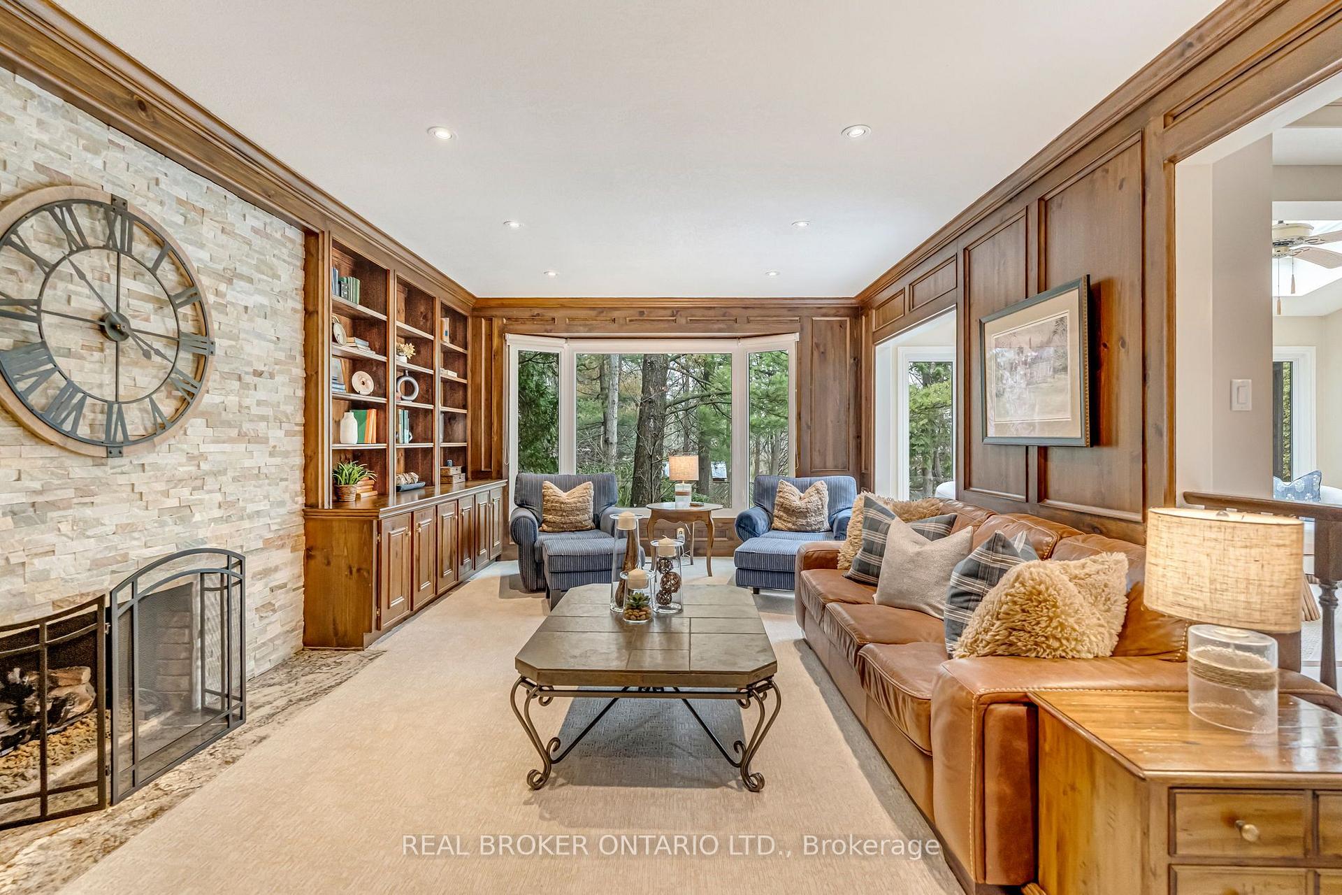 Photo 18 of 9 Flanders Drive, Hamilton, Waterdown — HOMEH