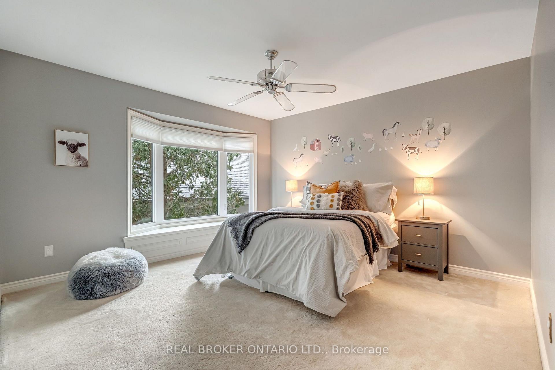 Photo 23 of 9 Flanders Drive, Hamilton, Waterdown — HOMEH