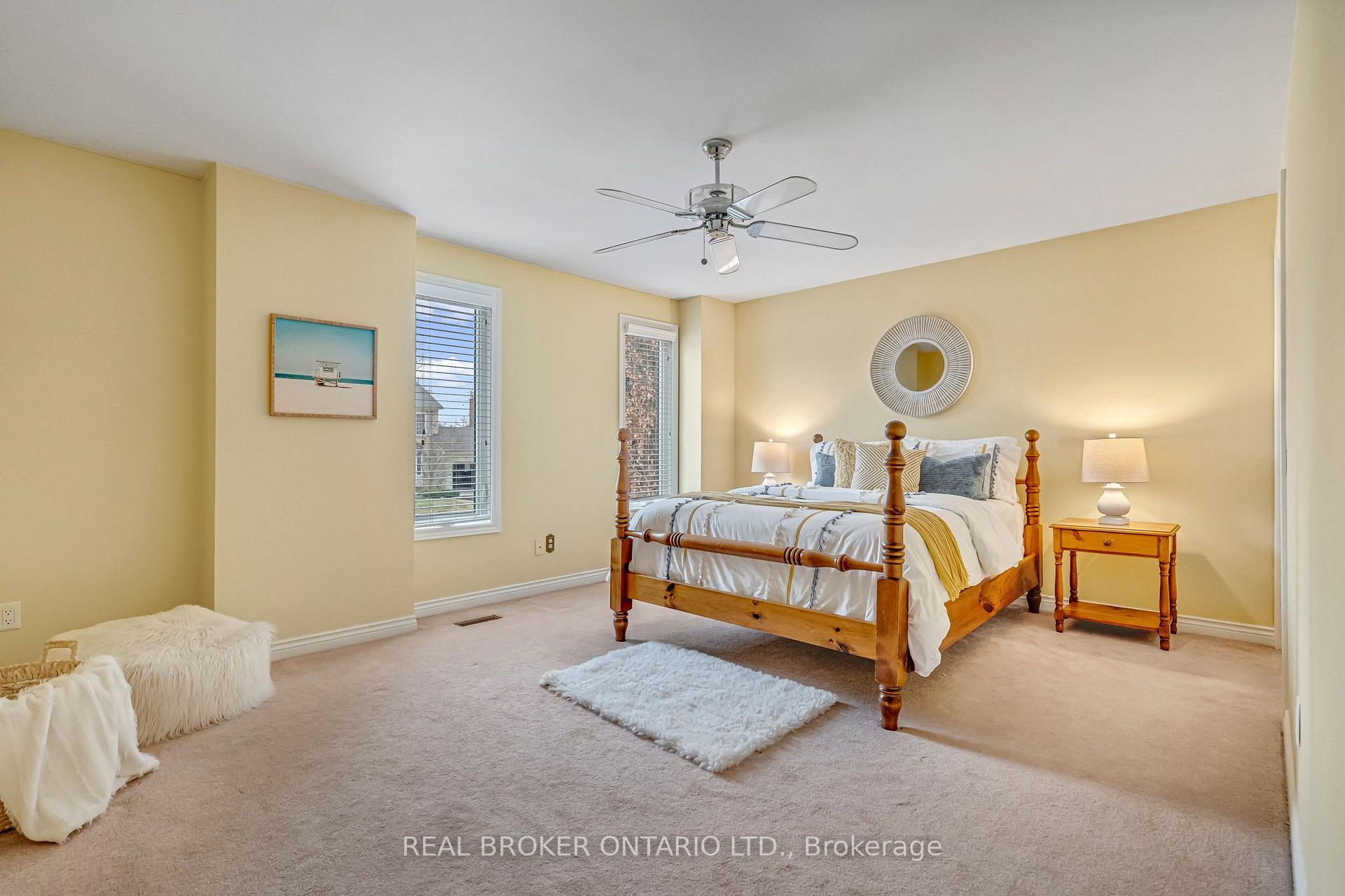 Photo 24 of 9 Flanders Drive, Hamilton, Waterdown — HOMEH