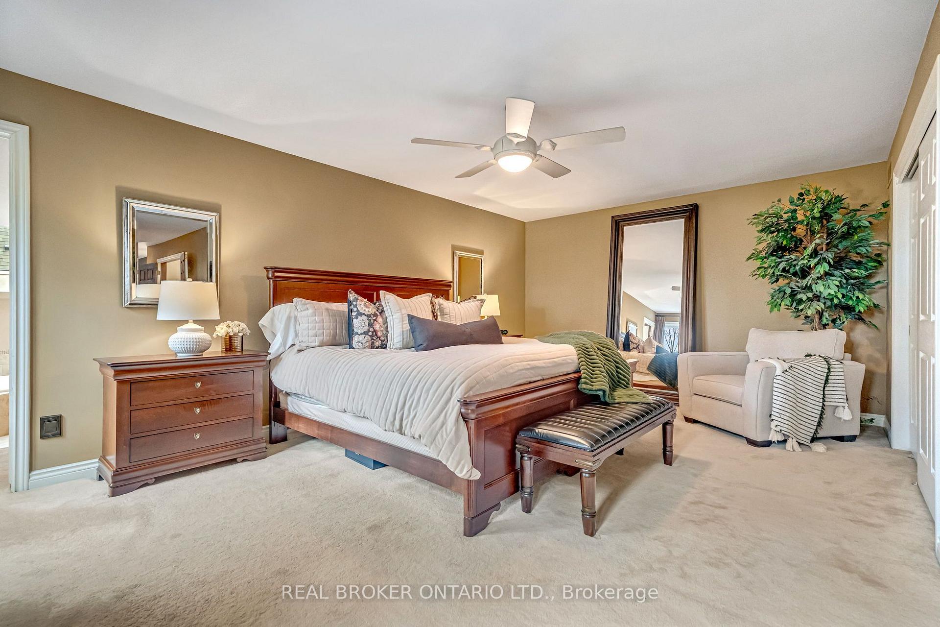 Photo 29 of 9 Flanders Drive, Hamilton, Waterdown — HOMEH