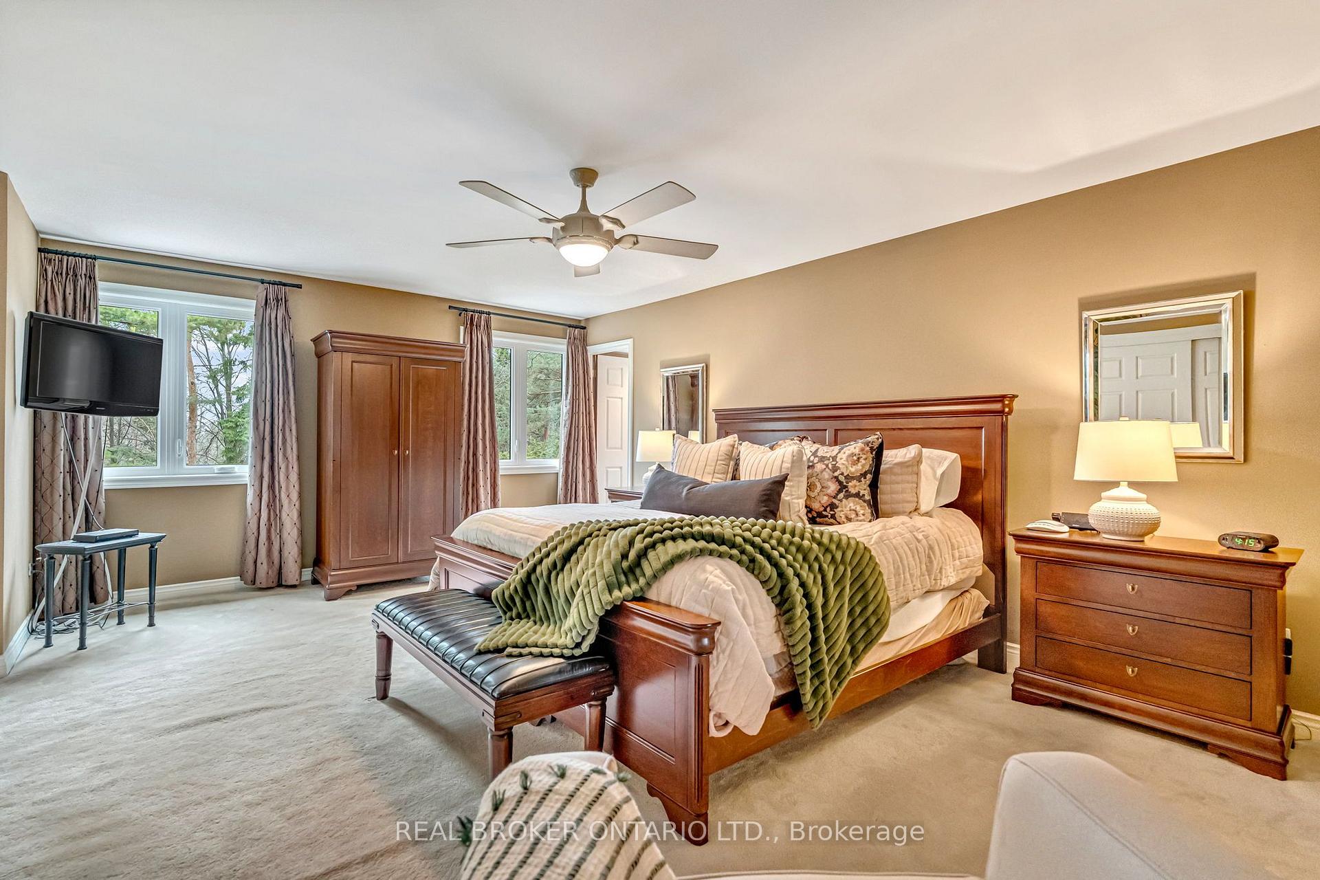 Photo 30 of 9 Flanders Drive, Hamilton, Waterdown — HOMEH