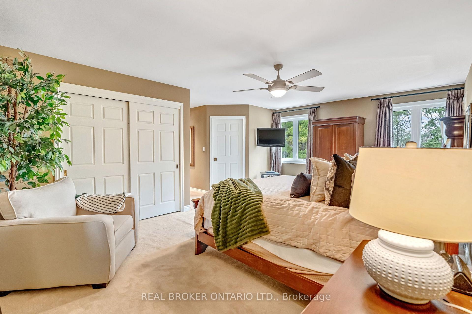 Photo 31 of 9 Flanders Drive, Hamilton, Waterdown — HOMEH