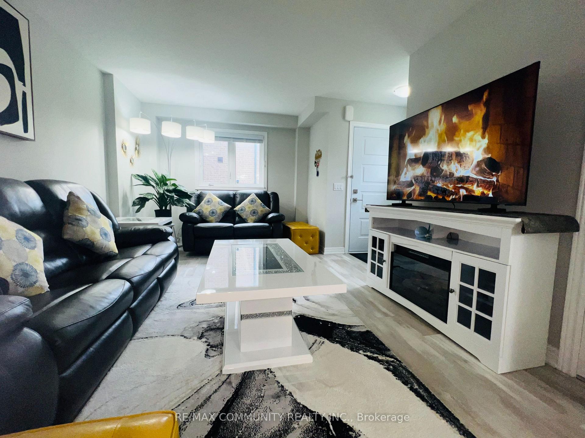 Photo 2 of Unit 50, 7768 Ascot Circle, Niagara Falls, Ascot — HOMEH