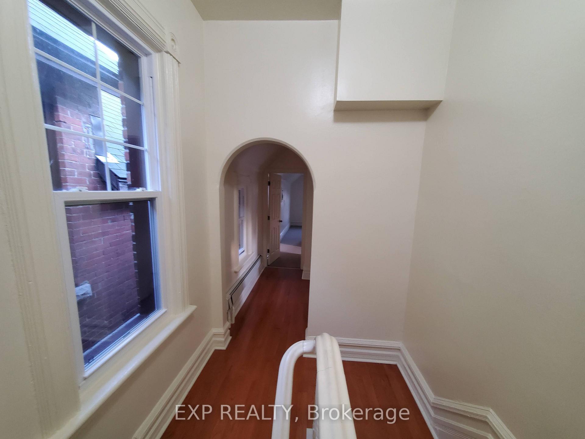Photo 3 of 360 Gilmour Street, Ottawa, Ottawa Centre — HOMEH