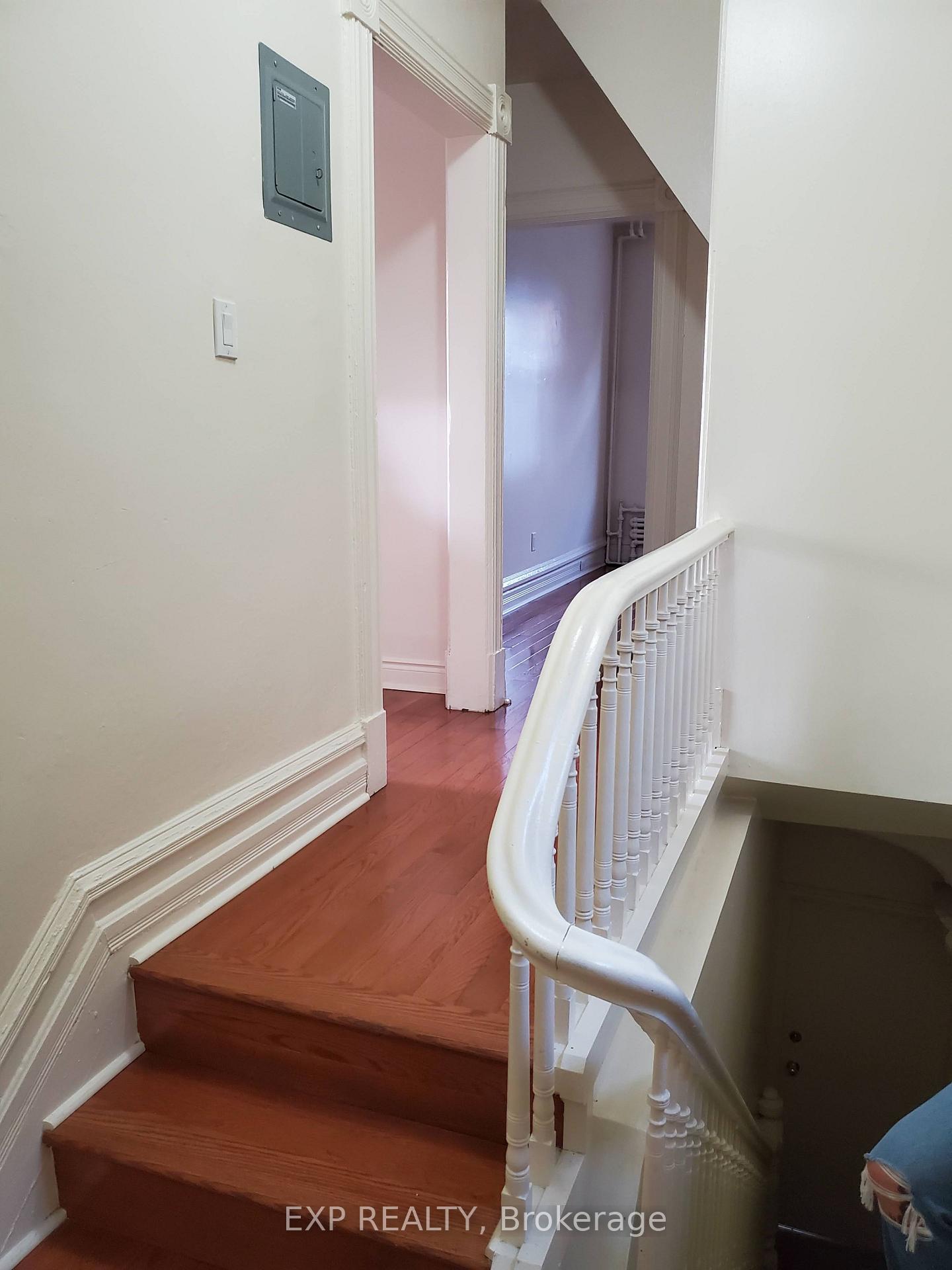 Photo 10 of 360 Gilmour Street, Ottawa, Ottawa Centre — HOMEH