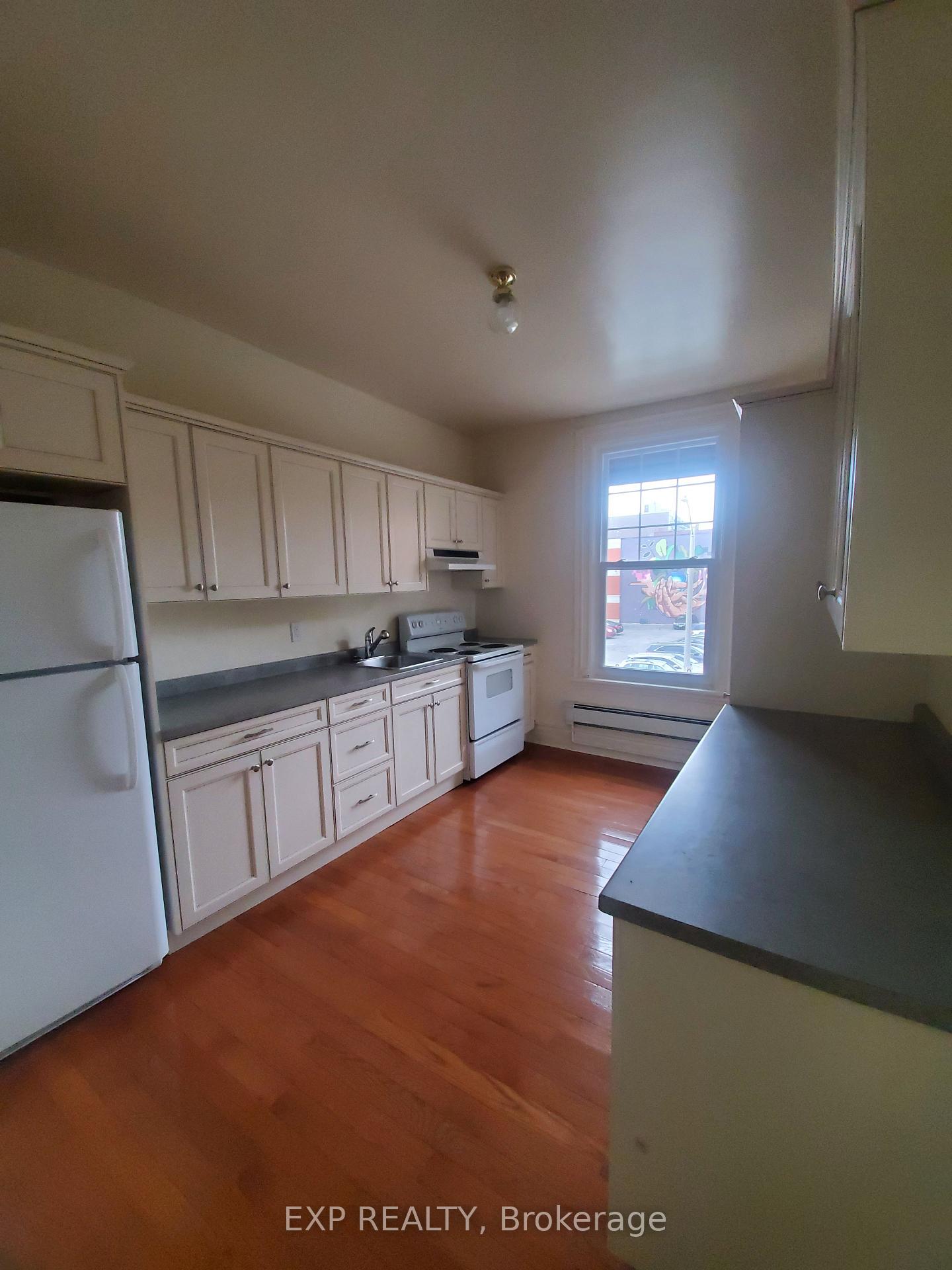 Photo 11 of 360 Gilmour Street, Ottawa, Ottawa Centre — HOMEH
