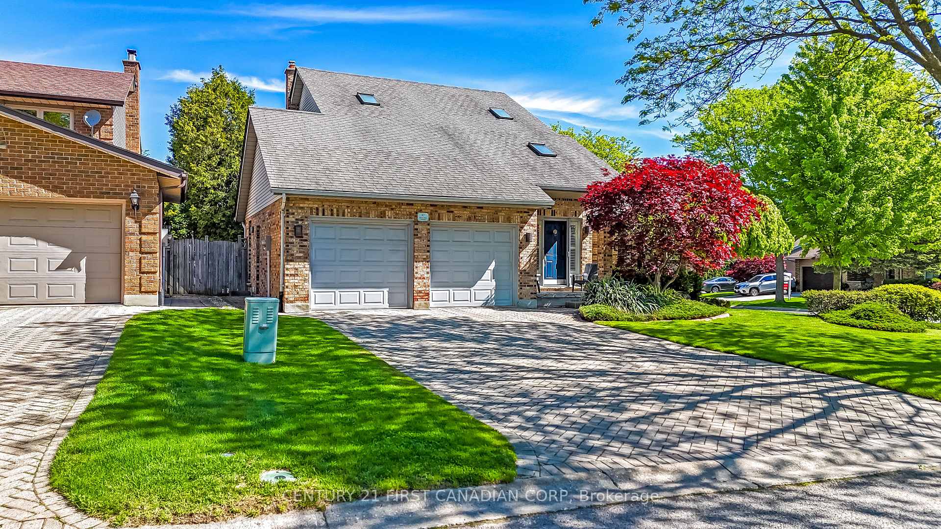 Photo 2 of 47 Monte Vista Crescent, London, South N — HOMEH