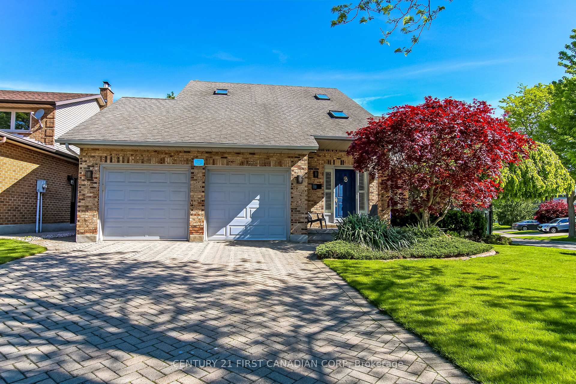 Photo 3 of 47 Monte Vista Crescent, London, South N — HOMEH