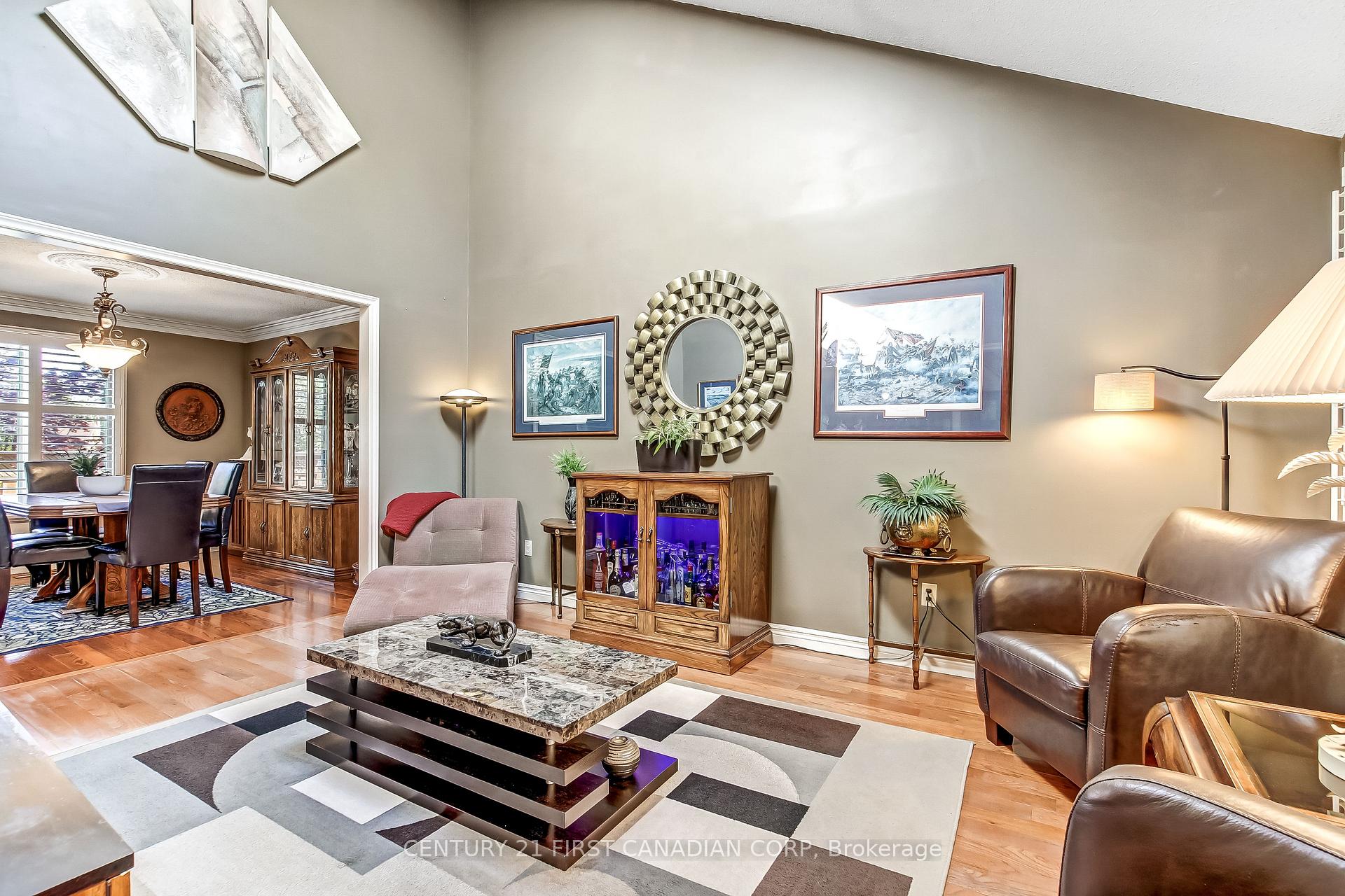 Photo 7 of 47 Monte Vista Crescent, London, South N — HOMEH