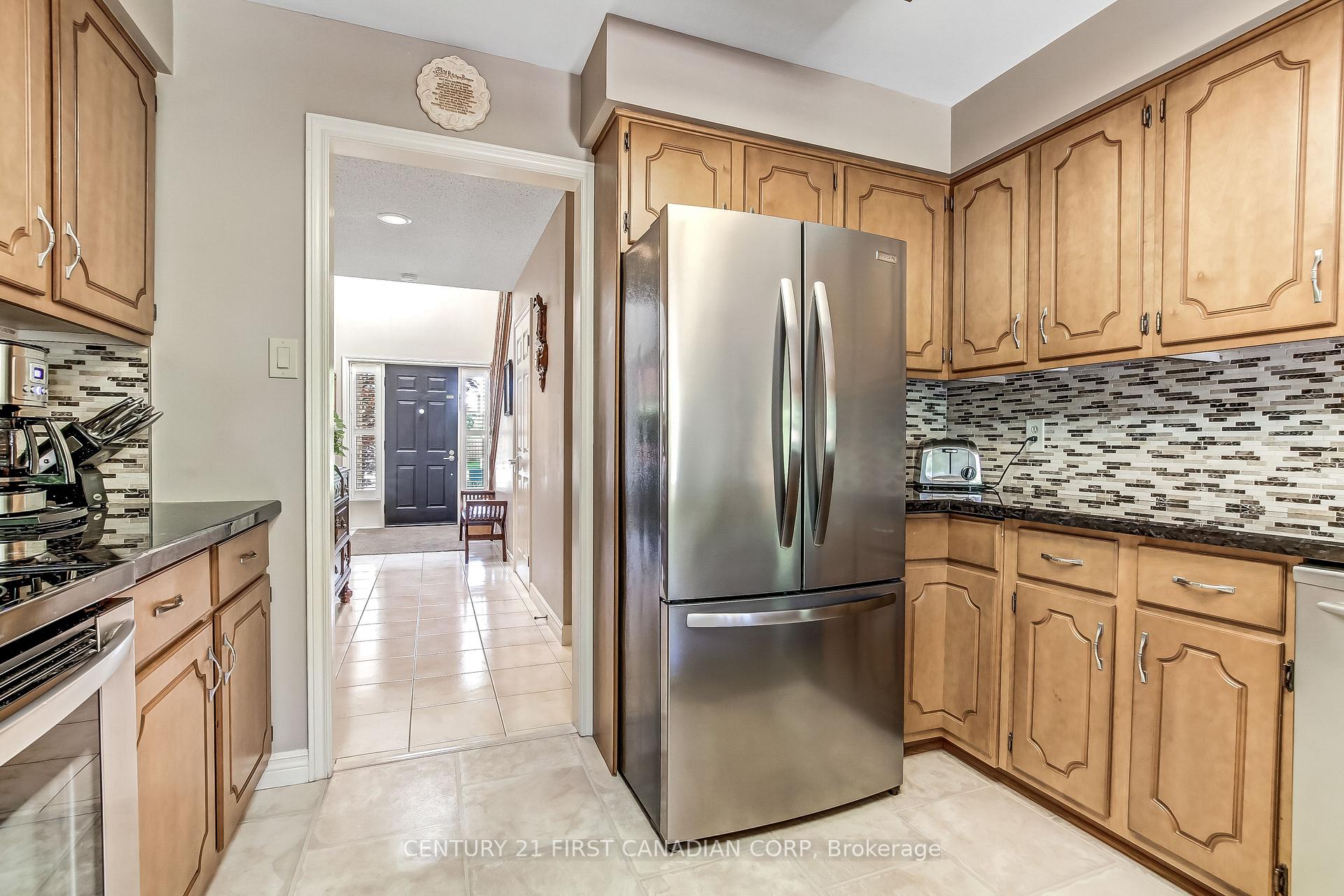 Photo 14 of 47 Monte Vista Crescent, London, South N — HOMEH
