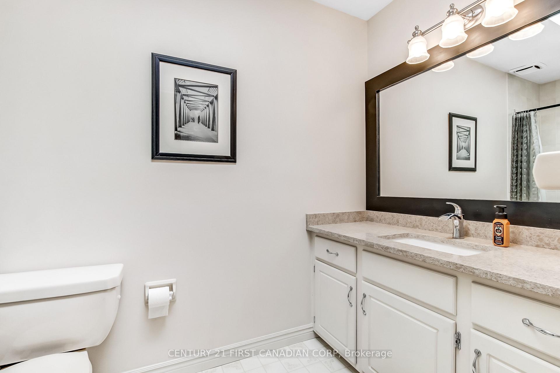 Photo 19 of 47 Monte Vista Crescent, London, South N — HOMEH
