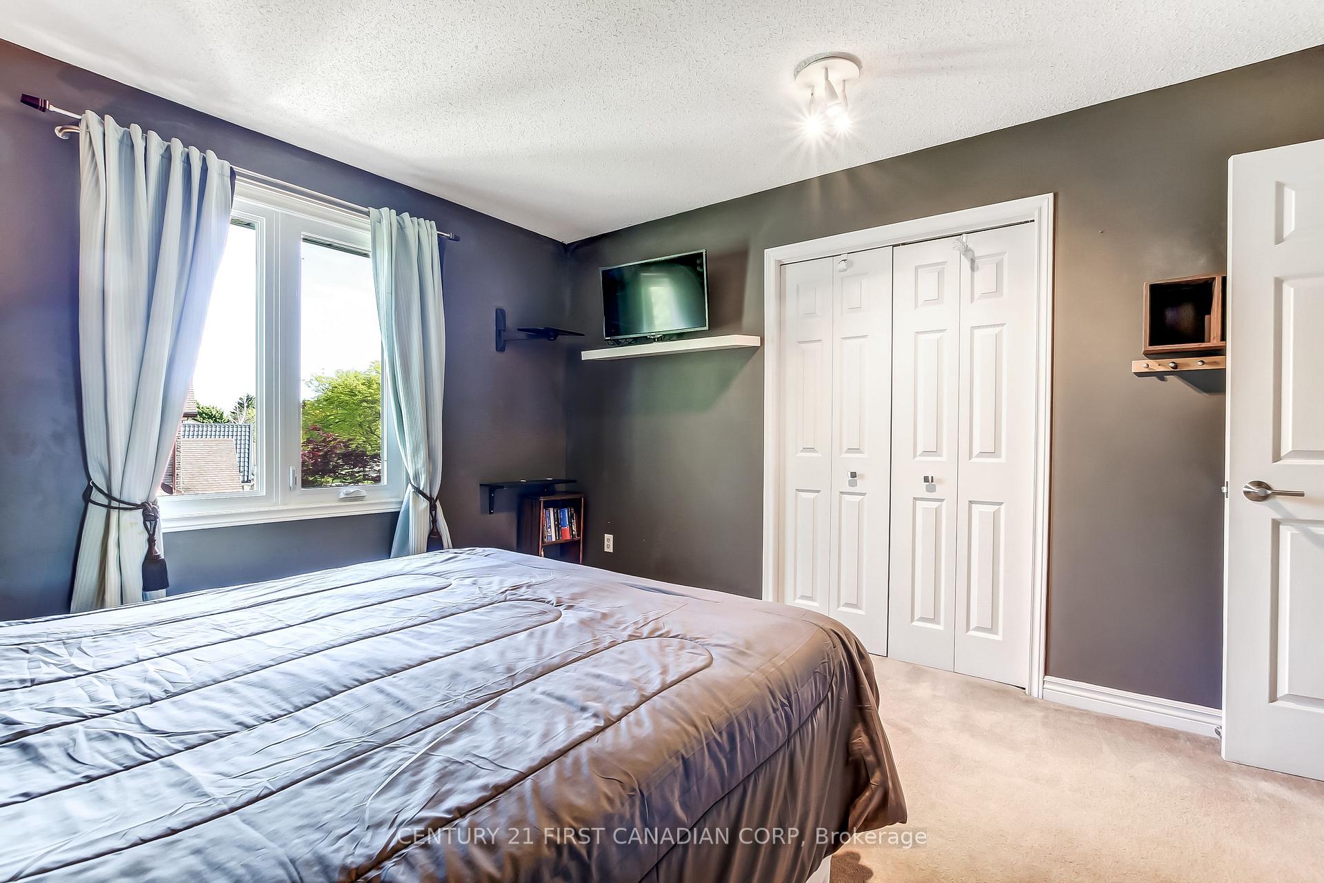 Photo 26 of 47 Monte Vista Crescent, London, South N — HOMEH