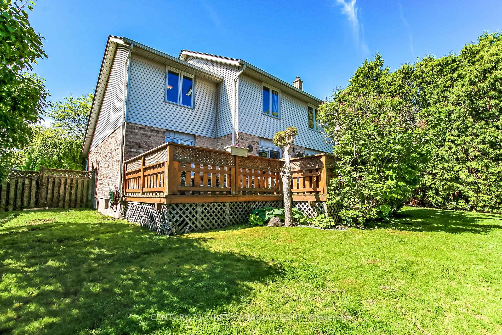 Photo 35 of 47 Monte Vista Crescent, London, South N — HOMEH