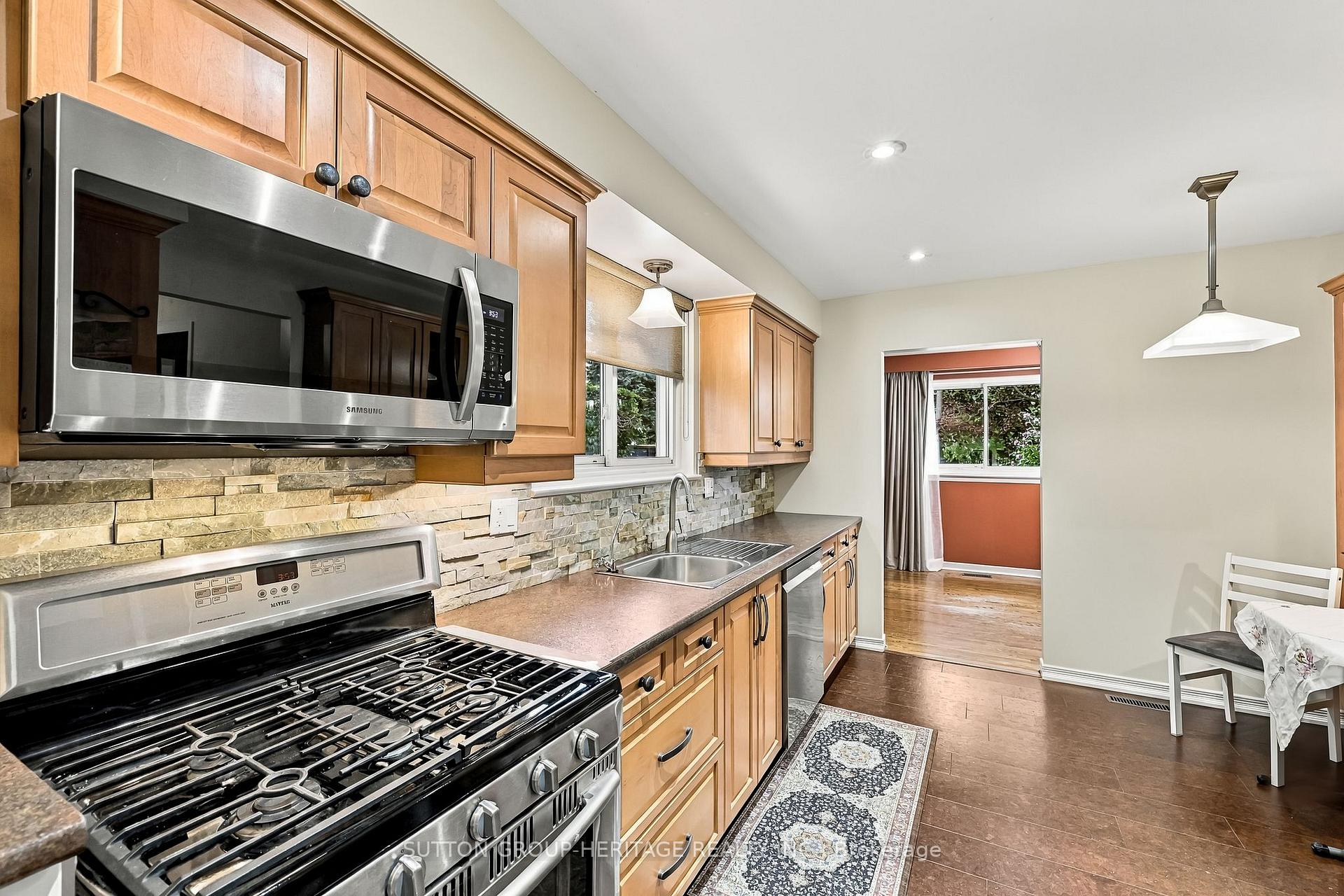 Photo 15 of 64 Gregory Road, Ajax, South East — HOMEH