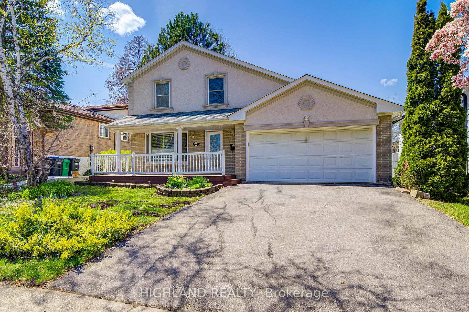 Photo 1 of 2231 Buttonbush Crescent, Mississauga, Erin Mills — HOMEH