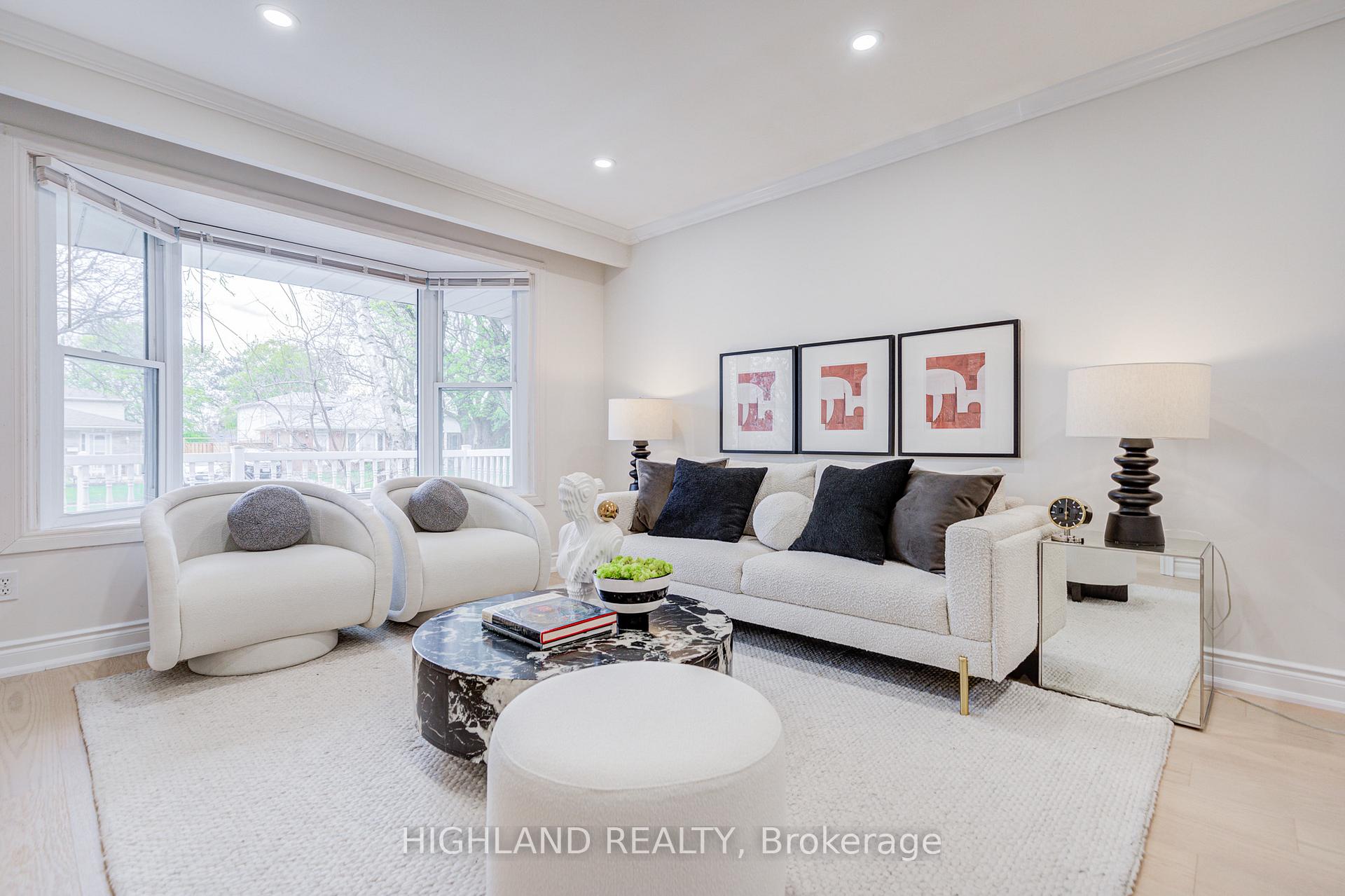 Photo 10 of 2231 Buttonbush Crescent, Mississauga, Erin Mills — HOMEH