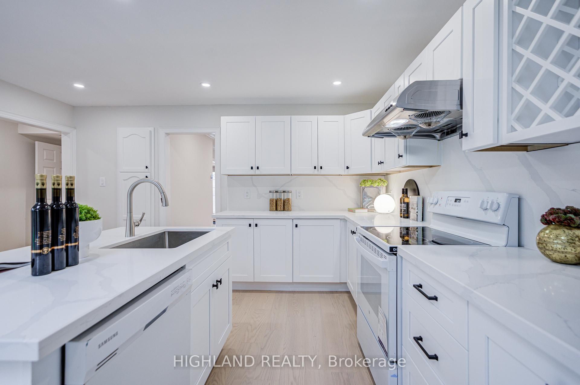 Photo 18 of 2231 Buttonbush Crescent, Mississauga, Erin Mills — HOMEH