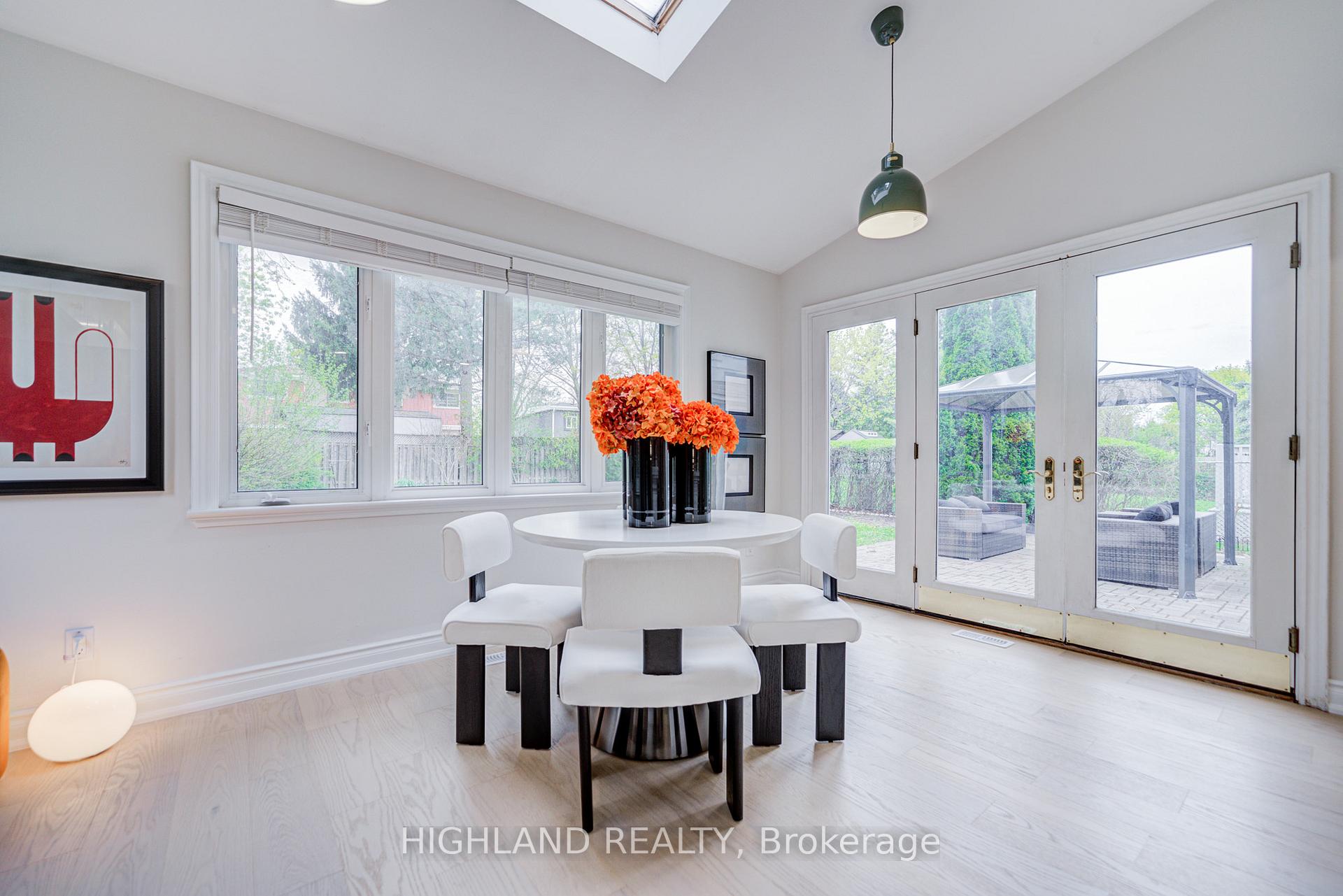 Photo 21 of 2231 Buttonbush Crescent, Mississauga, Erin Mills — HOMEH