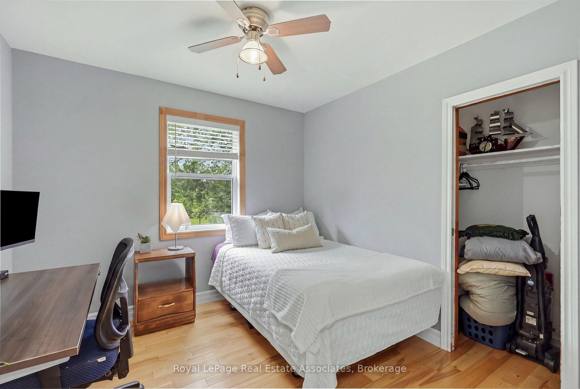 Photo 15 of 28 Kelson Avenue S, Grimsby, Grimsby West — HOMEH