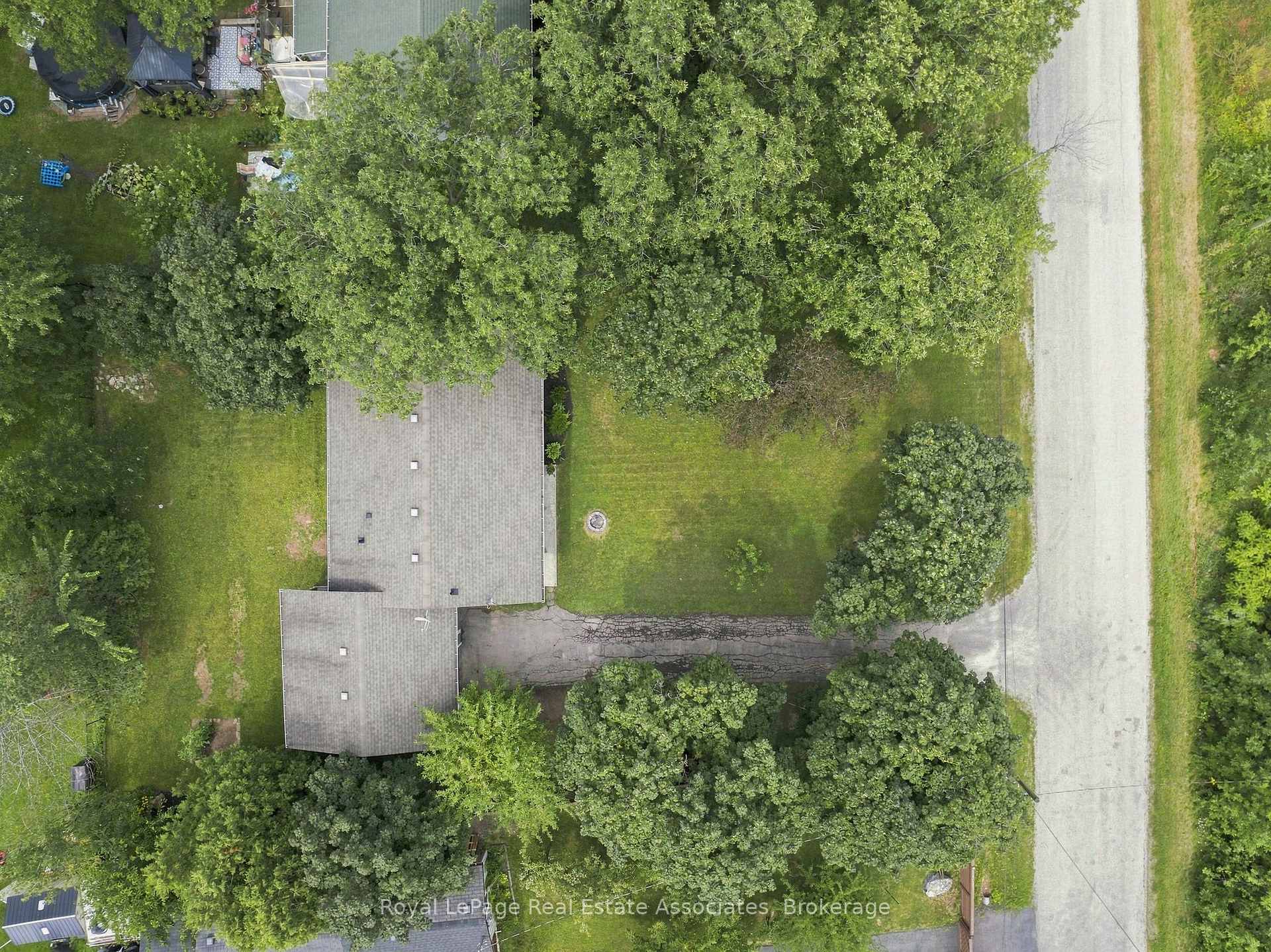 Photo 26 of 28 Kelson Avenue S, Grimsby, Grimsby West — HOMEH