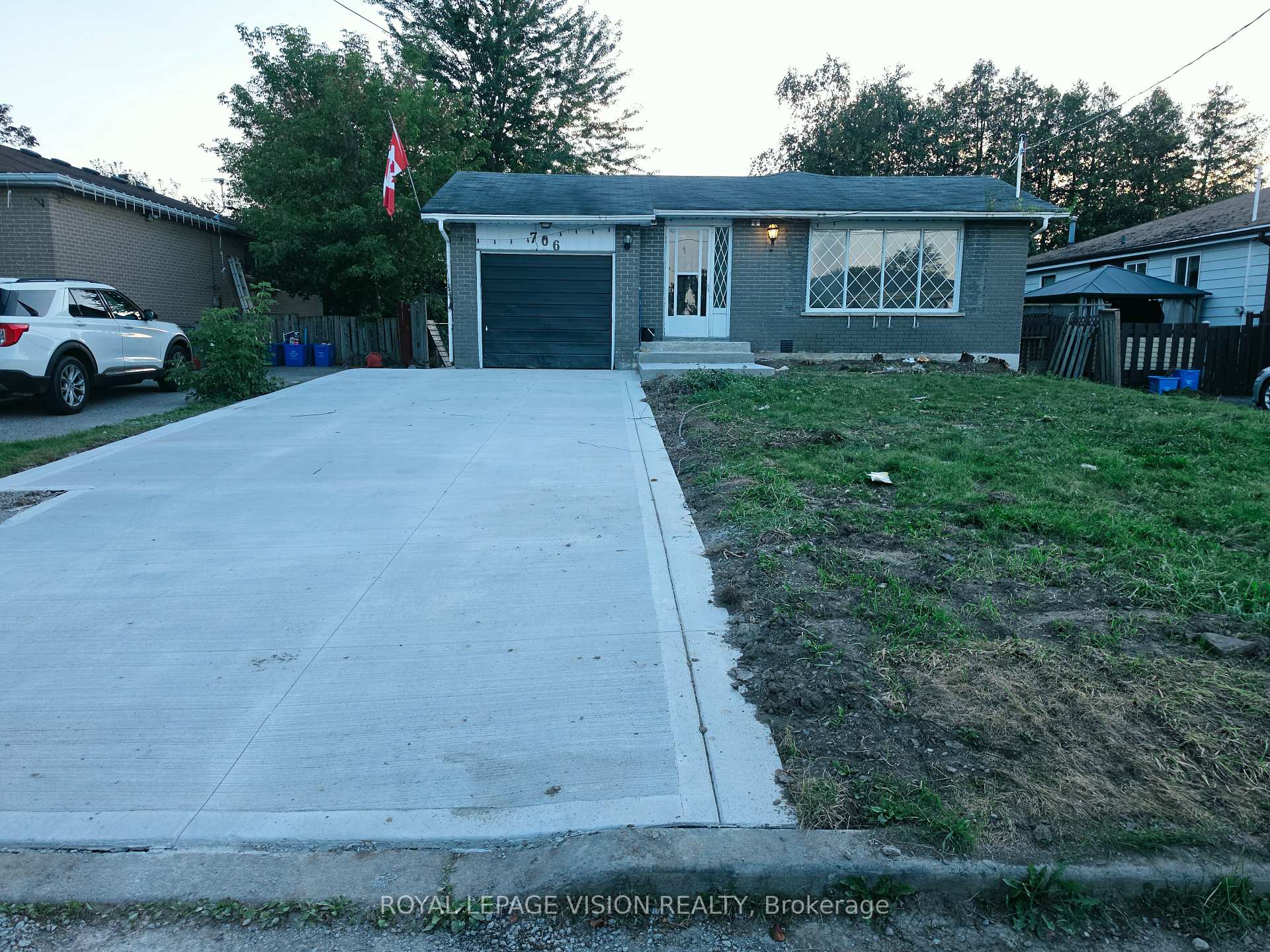 Photo 1 of Unit Bsmt 1, 706 Leaside Street, Pickering, West Shore — HOMEH