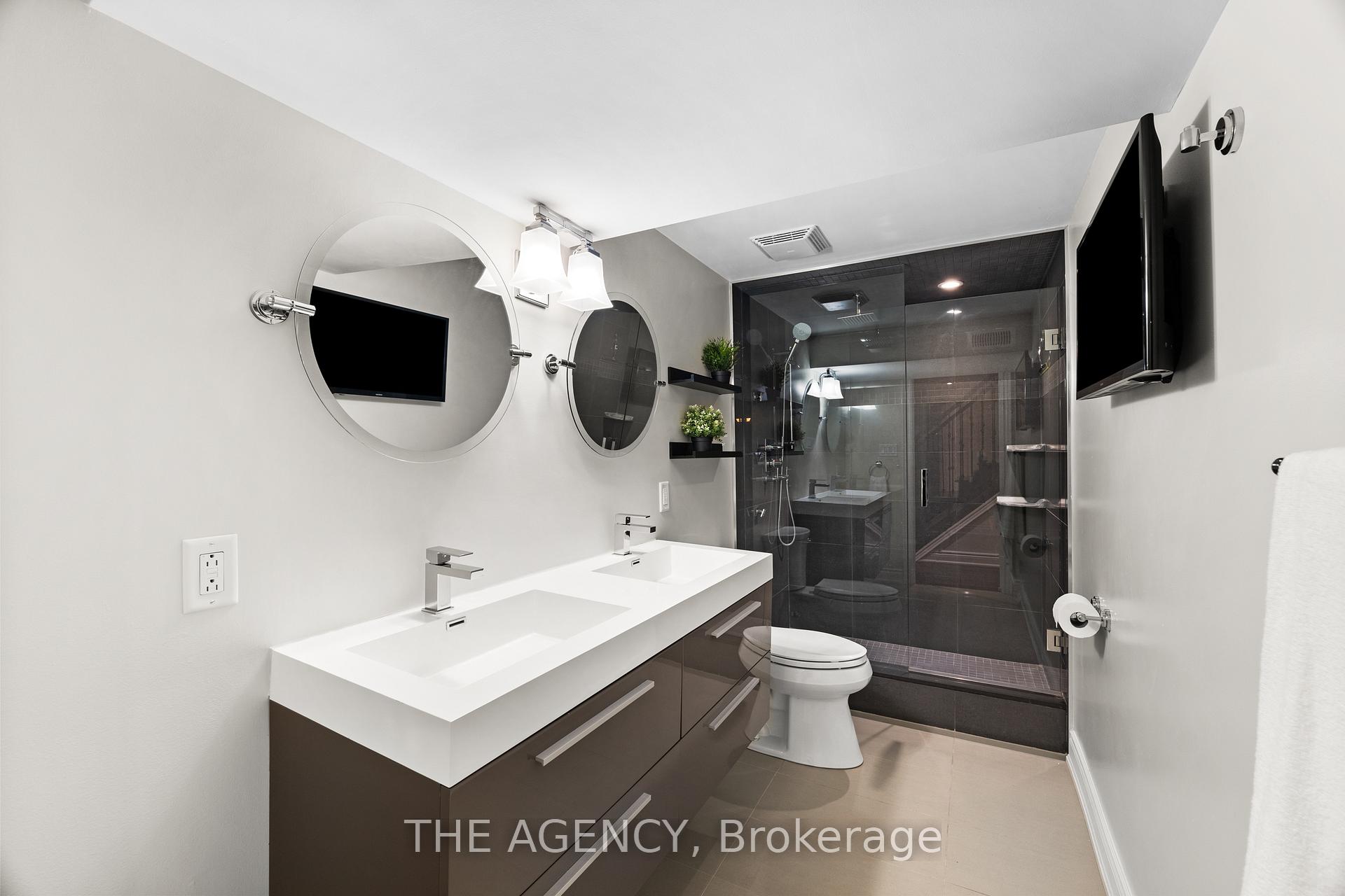 Photo 37 of 7 Stonegate Drive, Brampton, Snelgrove — HOMEH