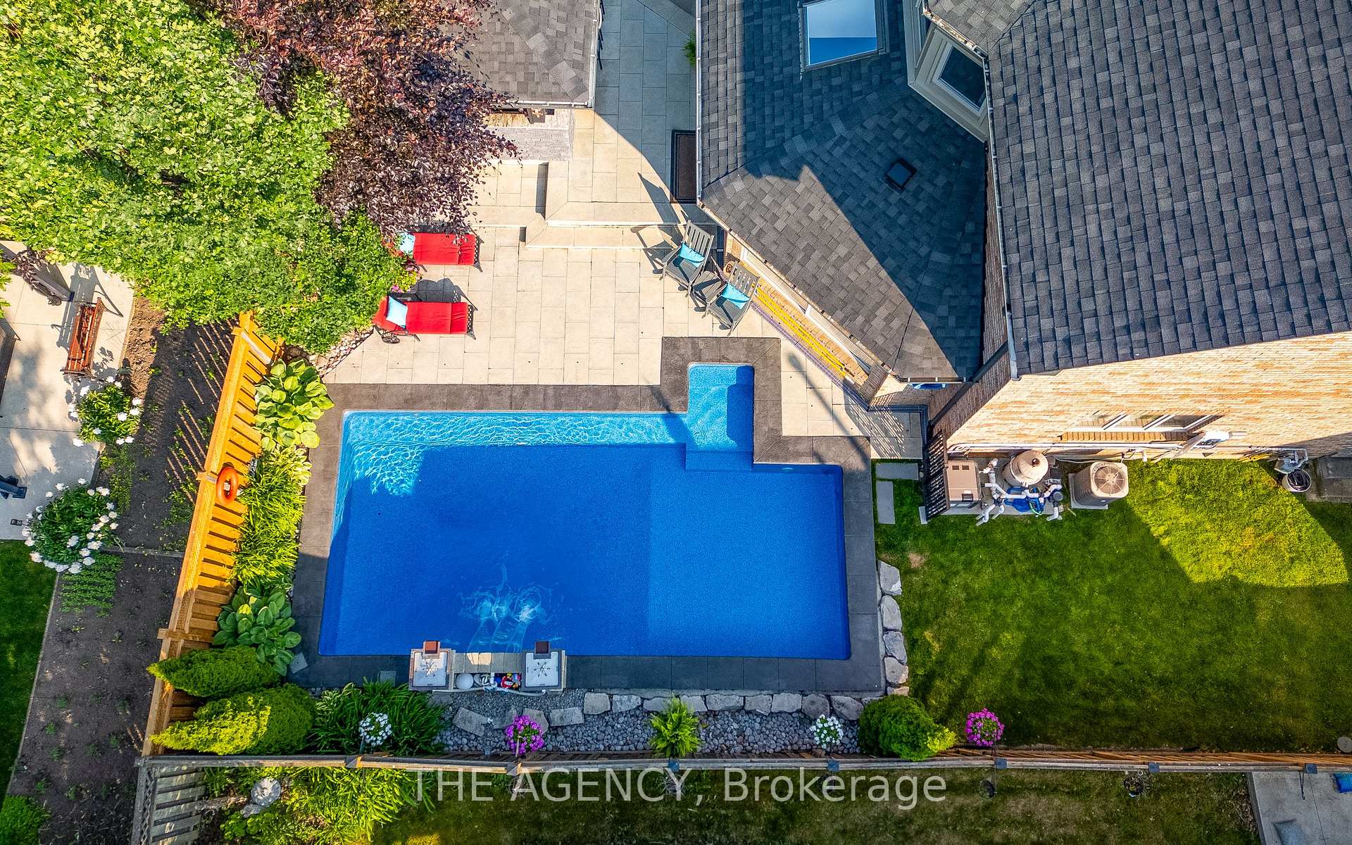 Photo 47 of 7 Stonegate Drive, Brampton, Snelgrove — HOMEH