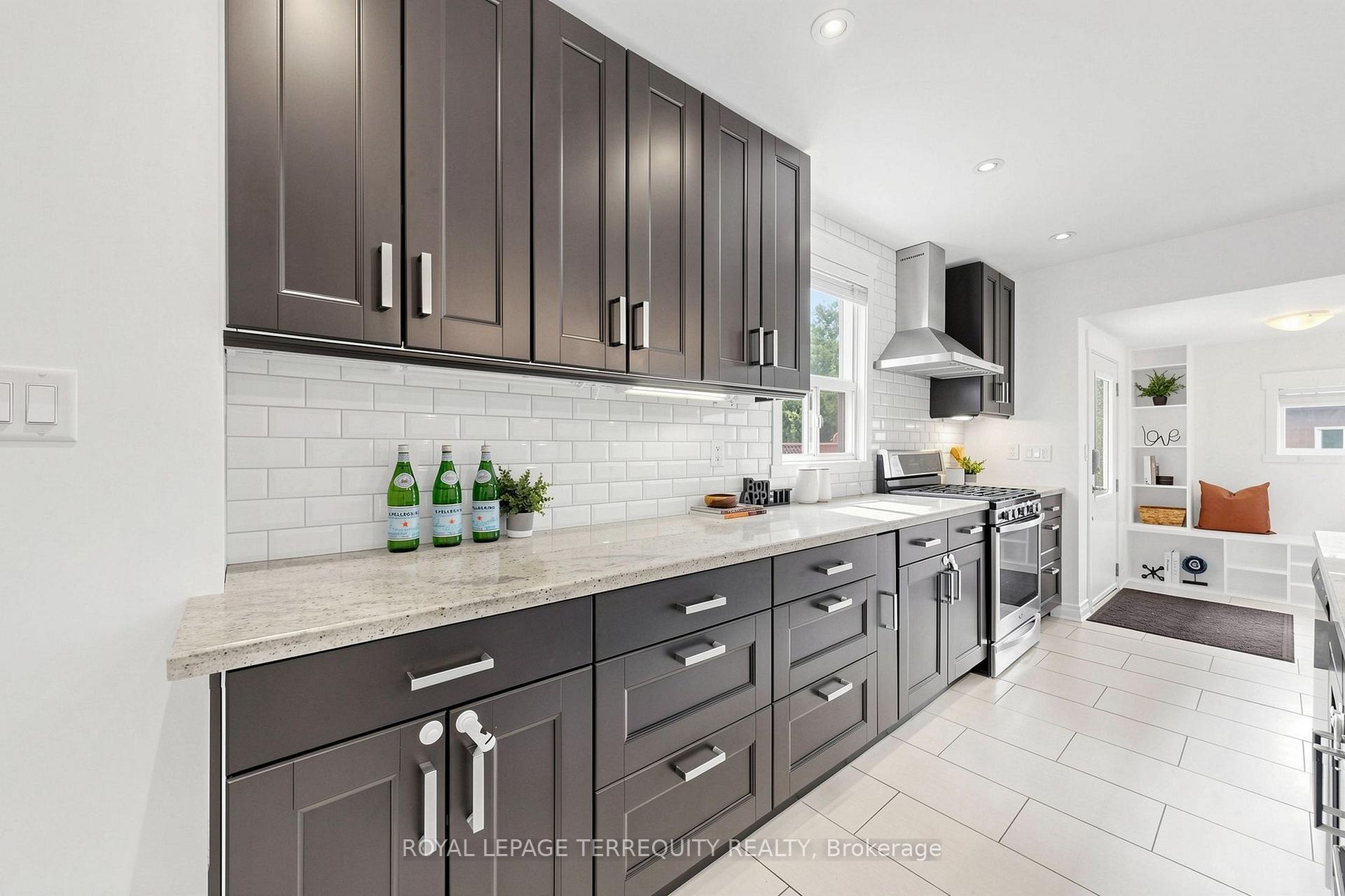 Photo 9 of Unit Upper, 150 Osler Street, Toronto, Weston-Pellam Park — HOMEH