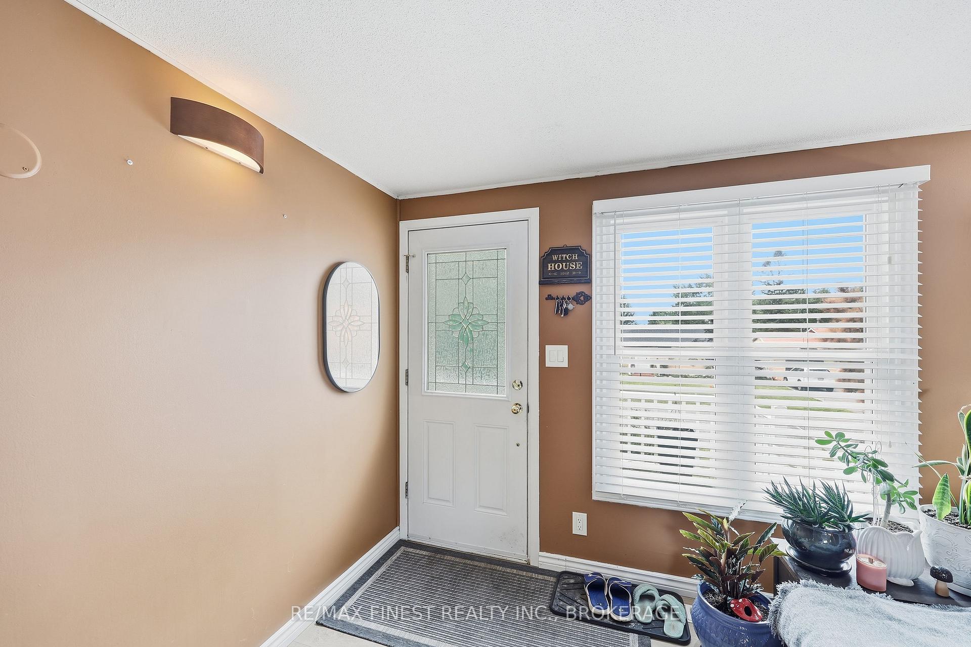 Photo 7 of 91 Cambridge Crescent, Loyalist, Amherstview — HOMEH