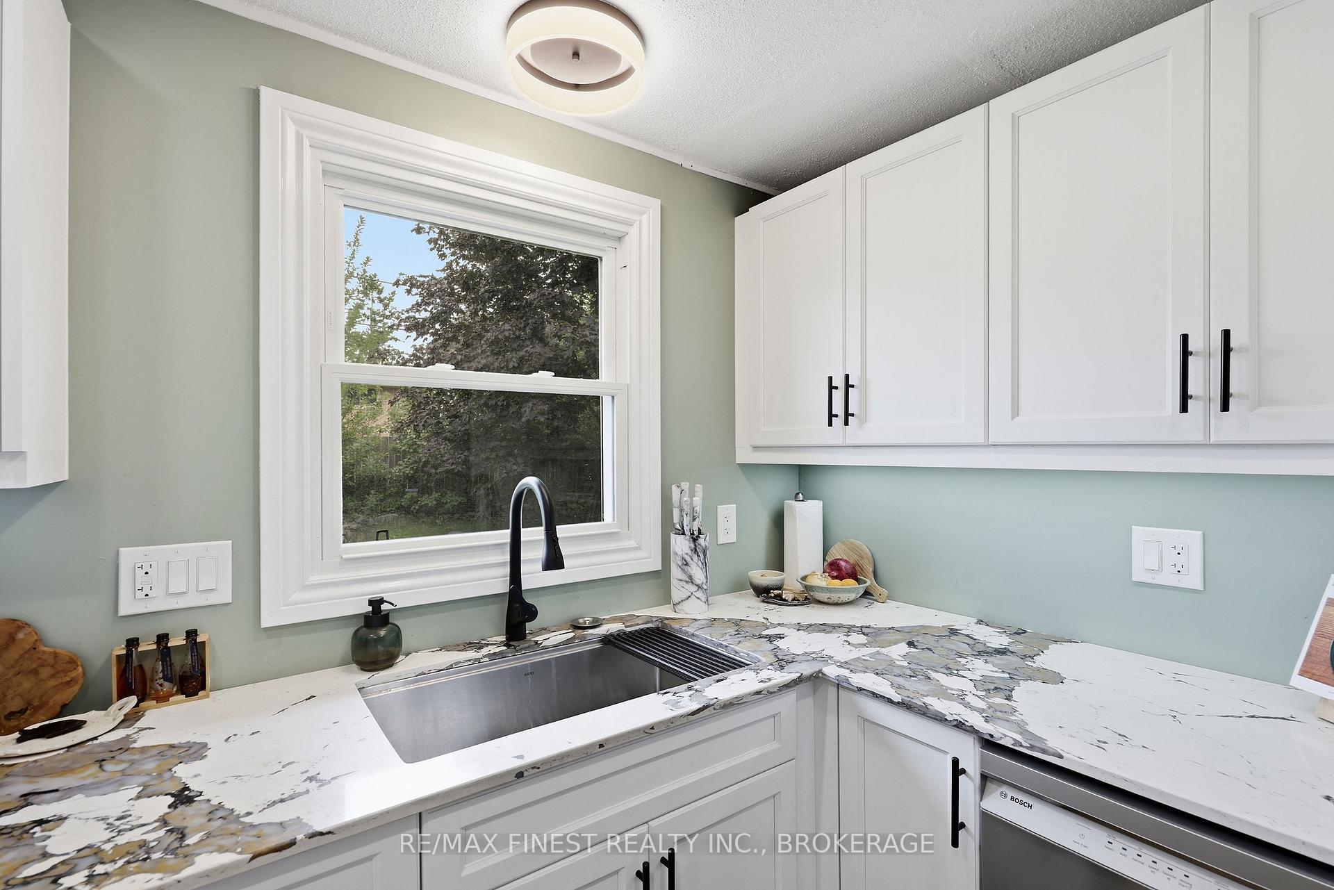 Photo 15 of 91 Cambridge Crescent, Loyalist, Amherstview — HOMEH