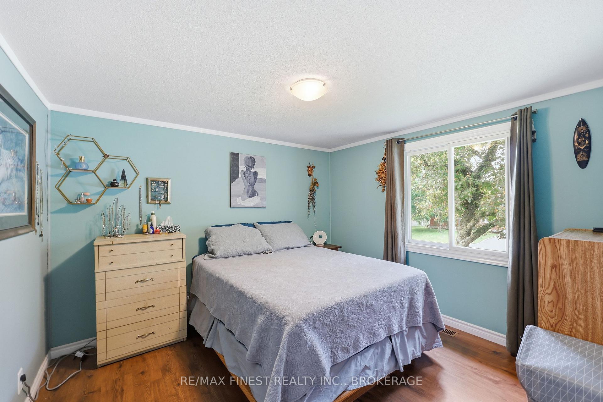 Photo 20 of 91 Cambridge Crescent, Loyalist, Amherstview — HOMEH