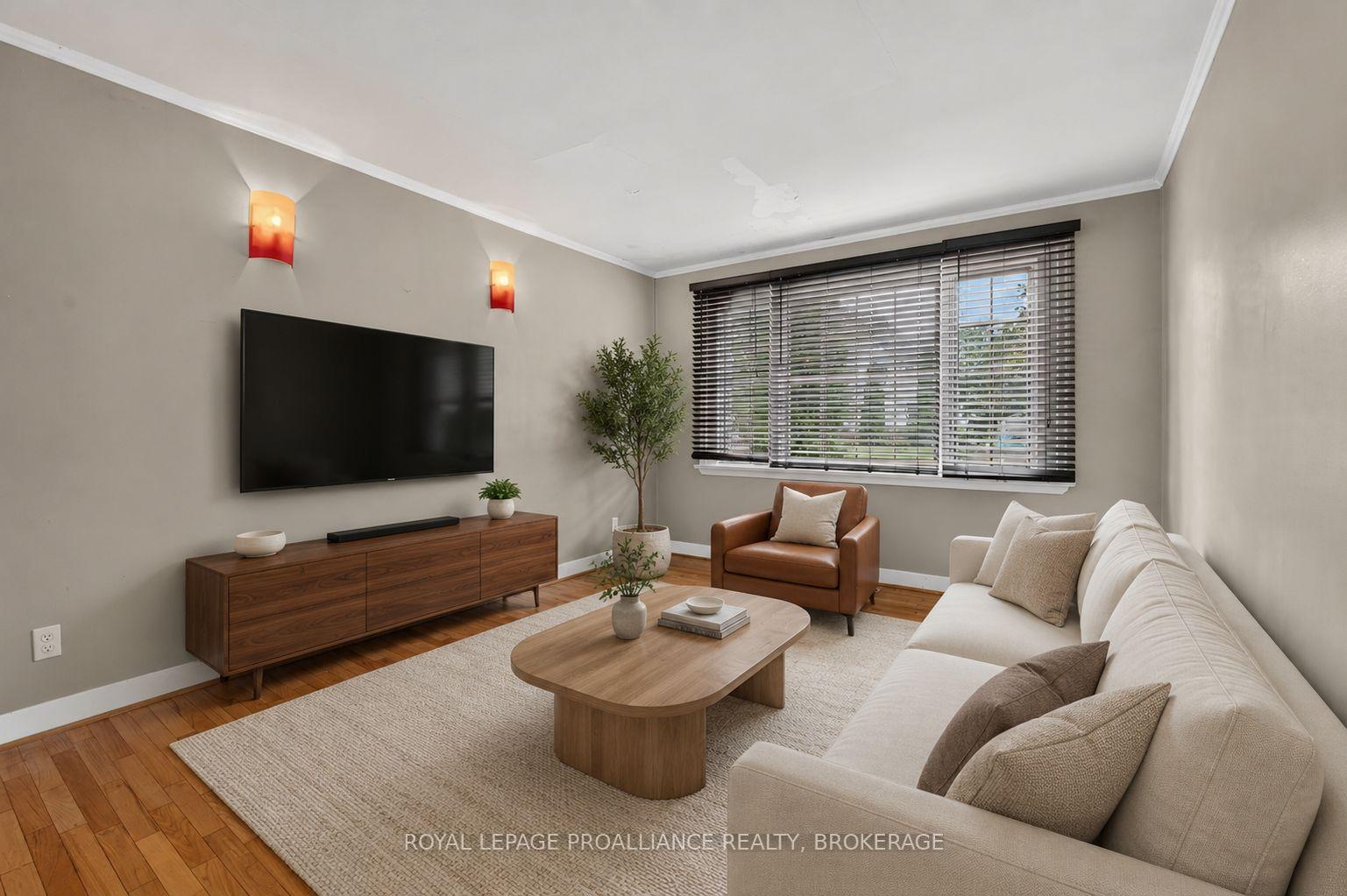 Photo 7 of 364 Glengarry Road, Kingston, West of Sir John A. Blvd — HOMEH