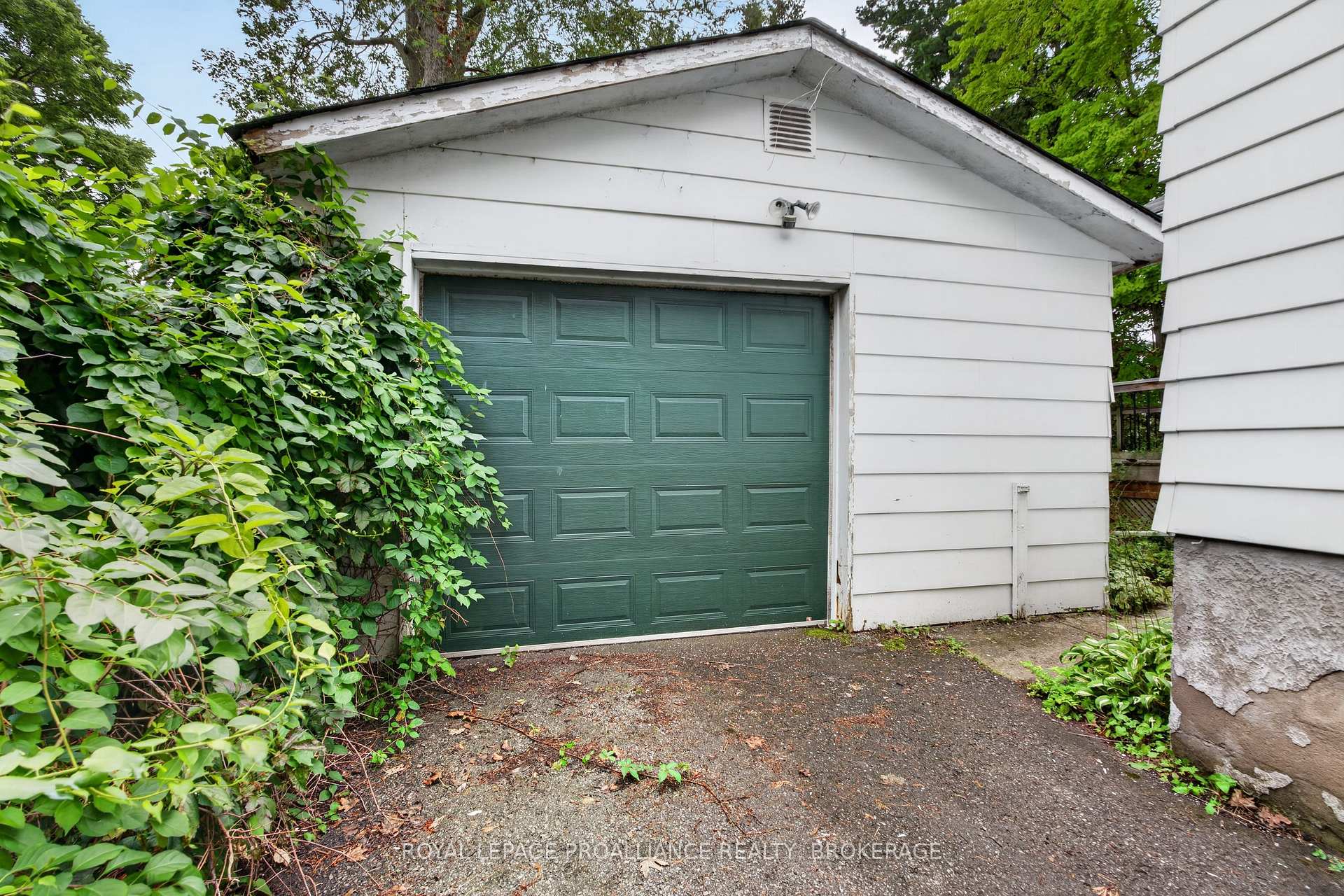 Photo 31 of 364 Glengarry Road, Kingston, West of Sir John A. Blvd — HOMEH