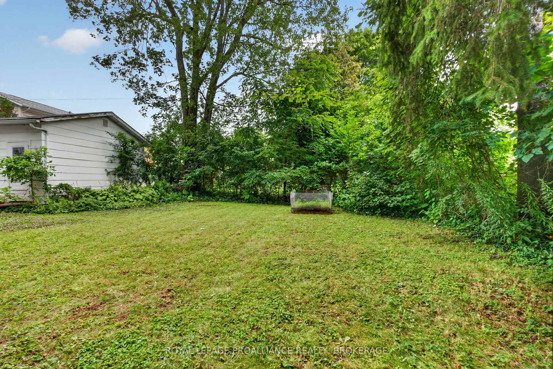 Photo 33 of 364 Glengarry Road, Kingston, West of Sir John A. Blvd — HOMEH