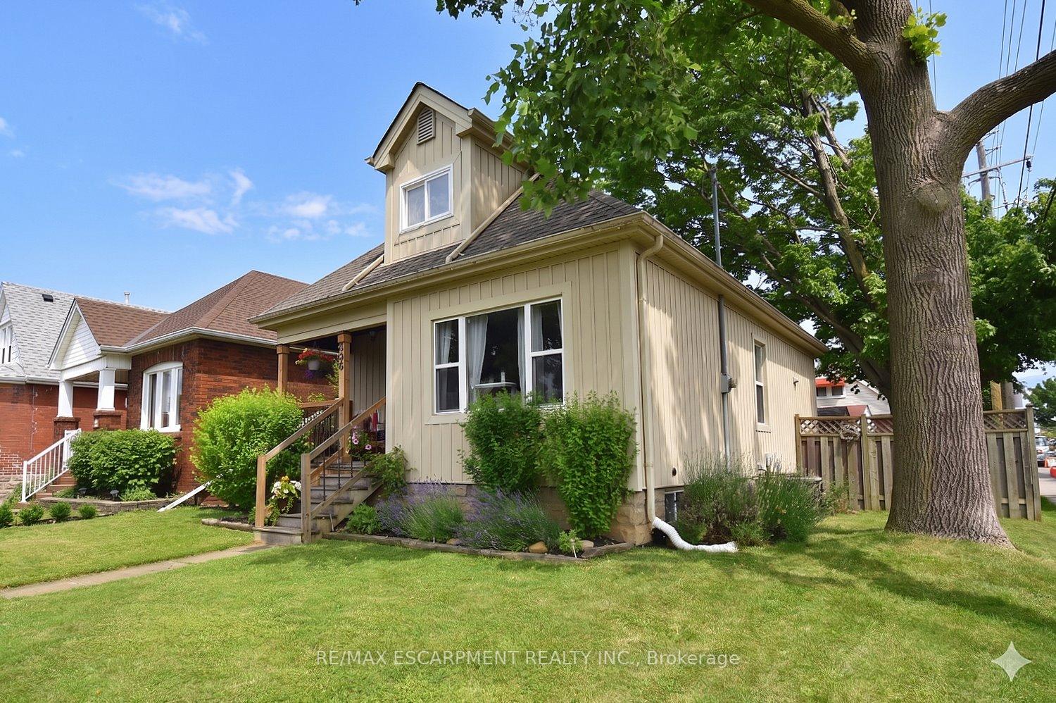 Photo 6 of 56 Barons Avenue N, Hamilton, Homeside — HOMEH