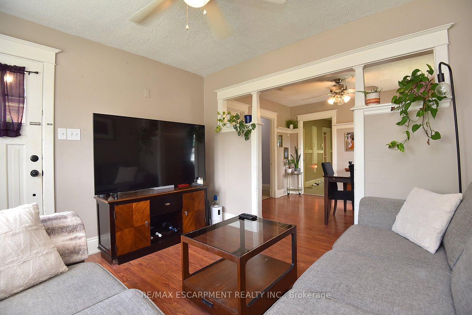 Photo 9 of 56 Barons Avenue N, Hamilton, Homeside — HOMEH