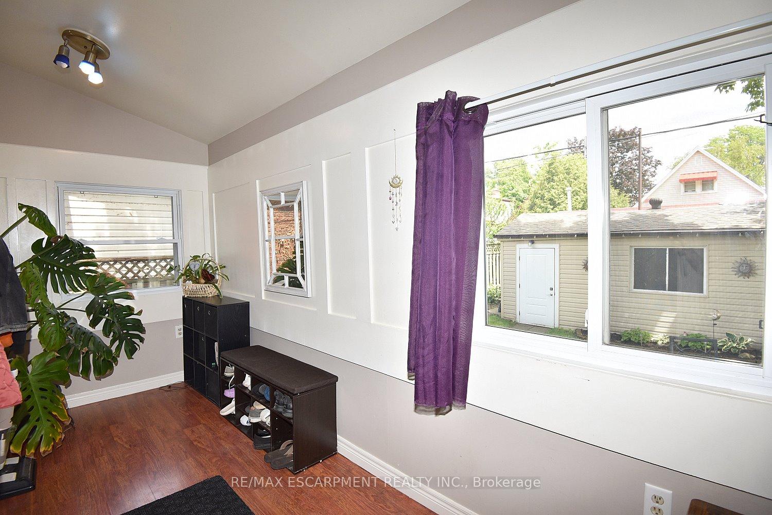 Photo 19 of 56 Barons Avenue N, Hamilton, Homeside — HOMEH