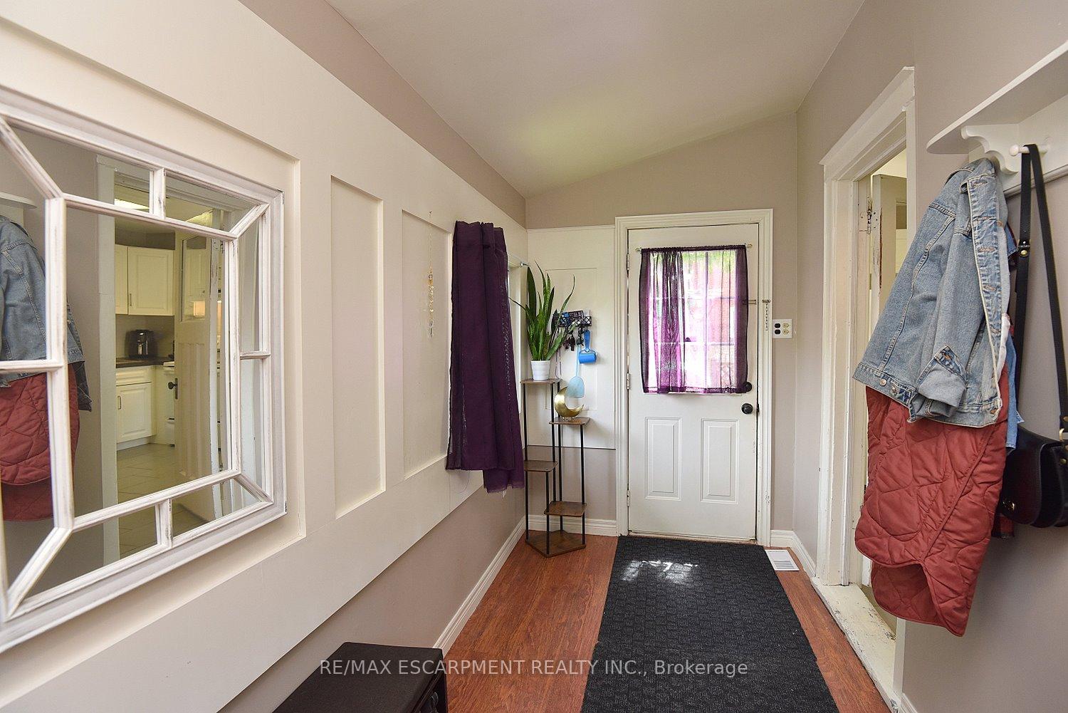 Photo 20 of 56 Barons Avenue N, Hamilton, Homeside — HOMEH