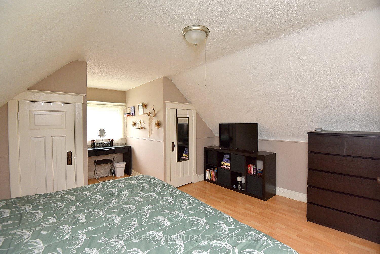 Photo 26 of 56 Barons Avenue N, Hamilton, Homeside — HOMEH