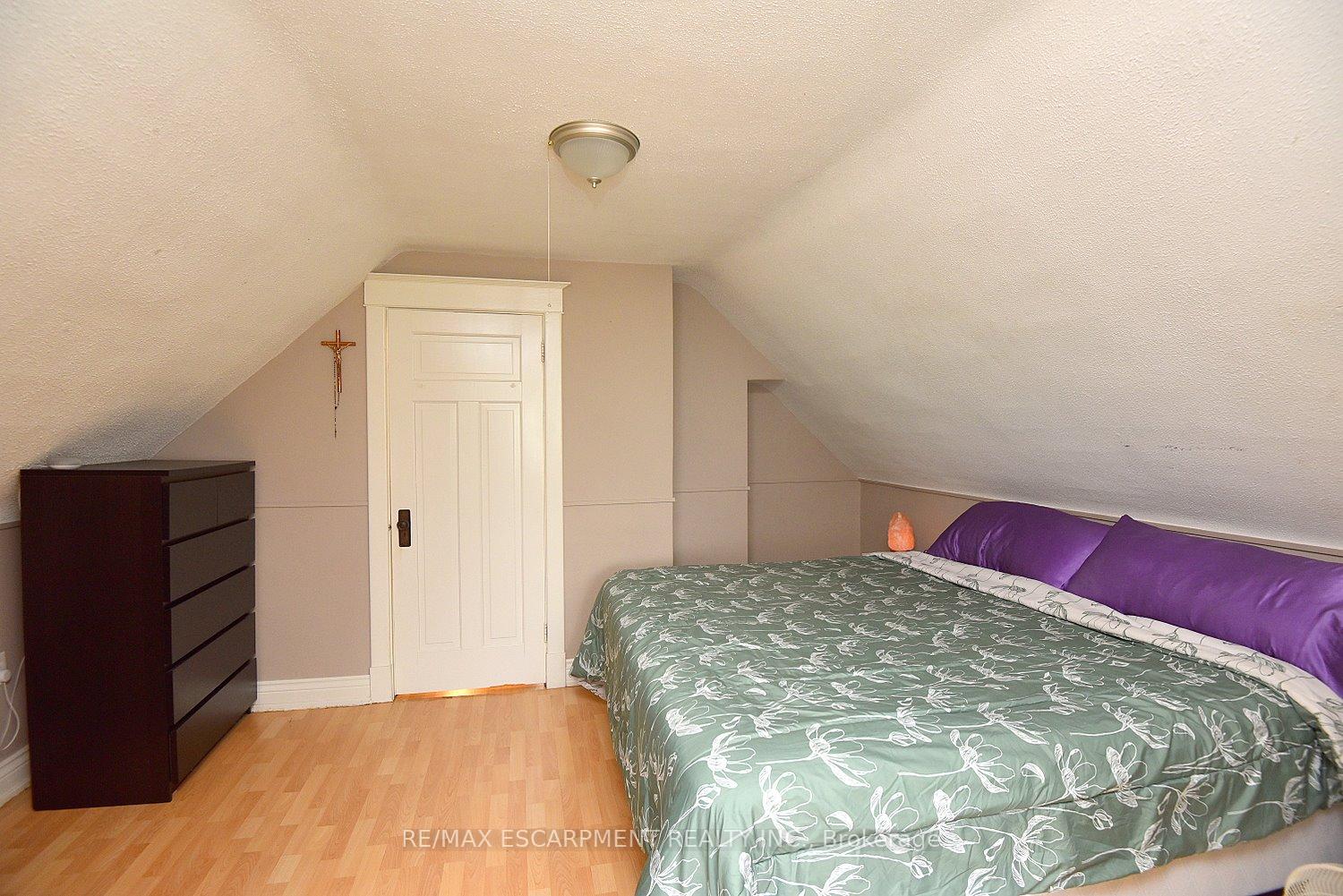 Photo 27 of 56 Barons Avenue N, Hamilton, Homeside — HOMEH