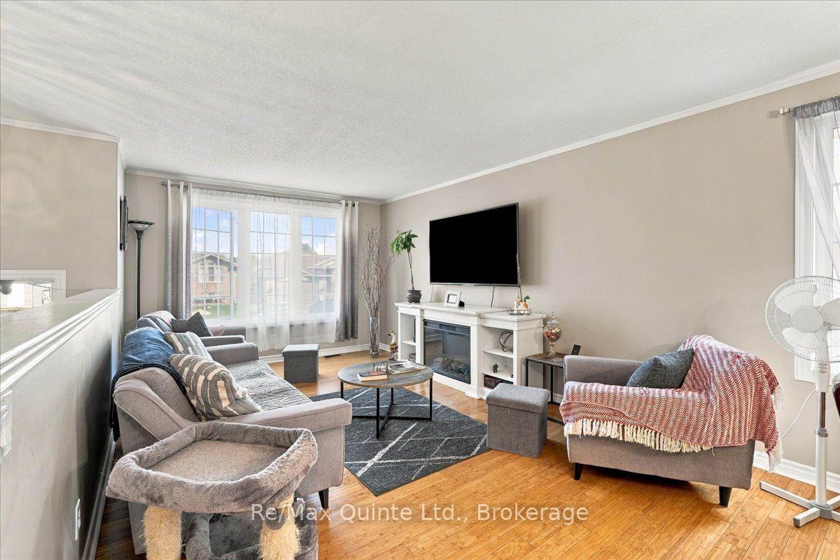 Photo 8 of 14 Ridgeview Lane, Quinte West, Trenton Ward — HOMEH