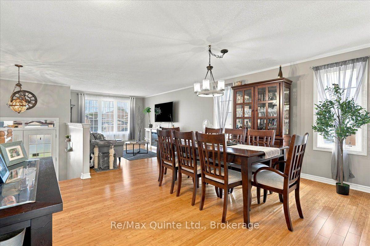 Photo 12 of 14 Ridgeview Lane, Quinte West, Trenton Ward — HOMEH