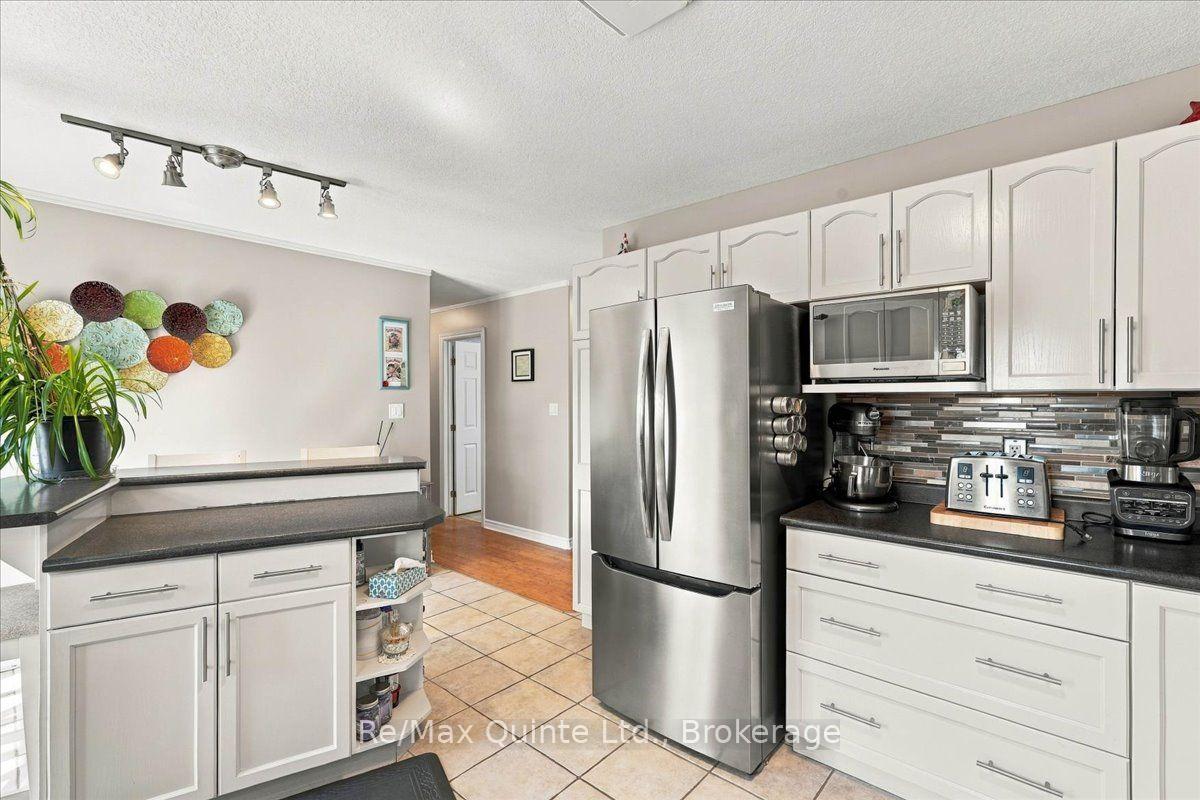Photo 17 of 14 Ridgeview Lane, Quinte West, Trenton Ward — HOMEH
