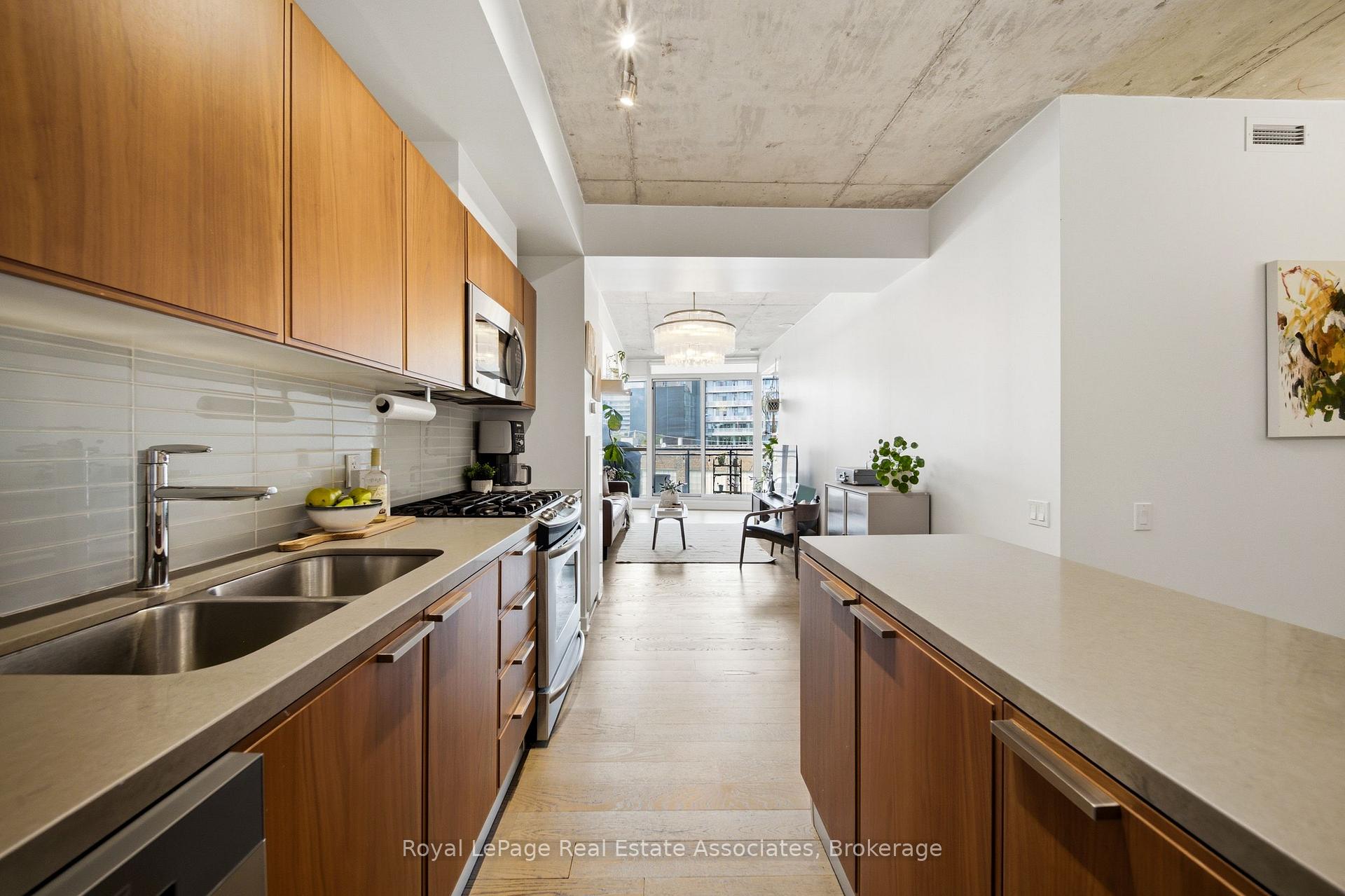 Photo 18 of Unit 302, 318 King Street E, Toronto, Moss Park — HOMEH
