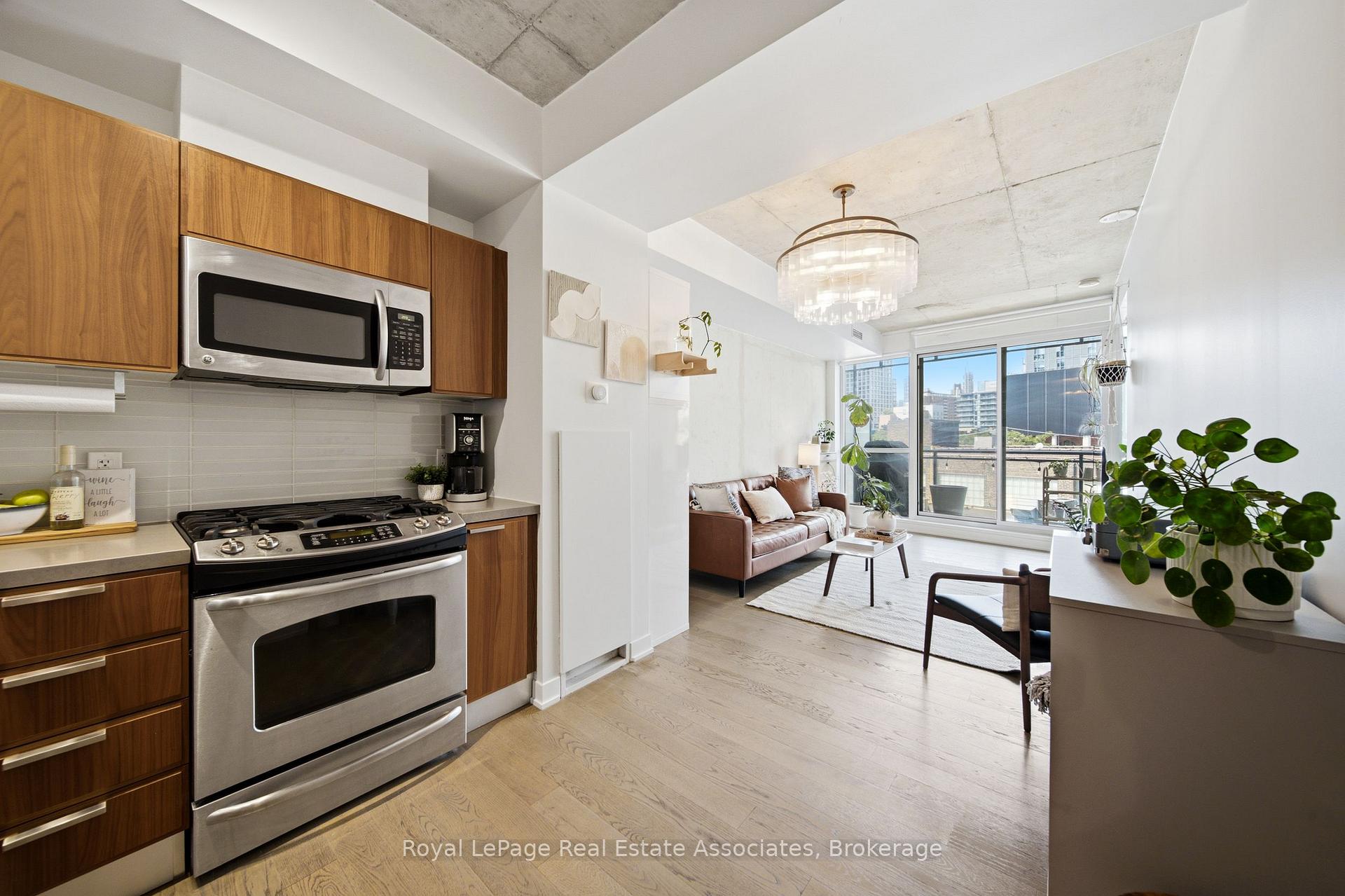 Photo 19 of Unit 302, 318 King Street E, Toronto, Moss Park — HOMEH